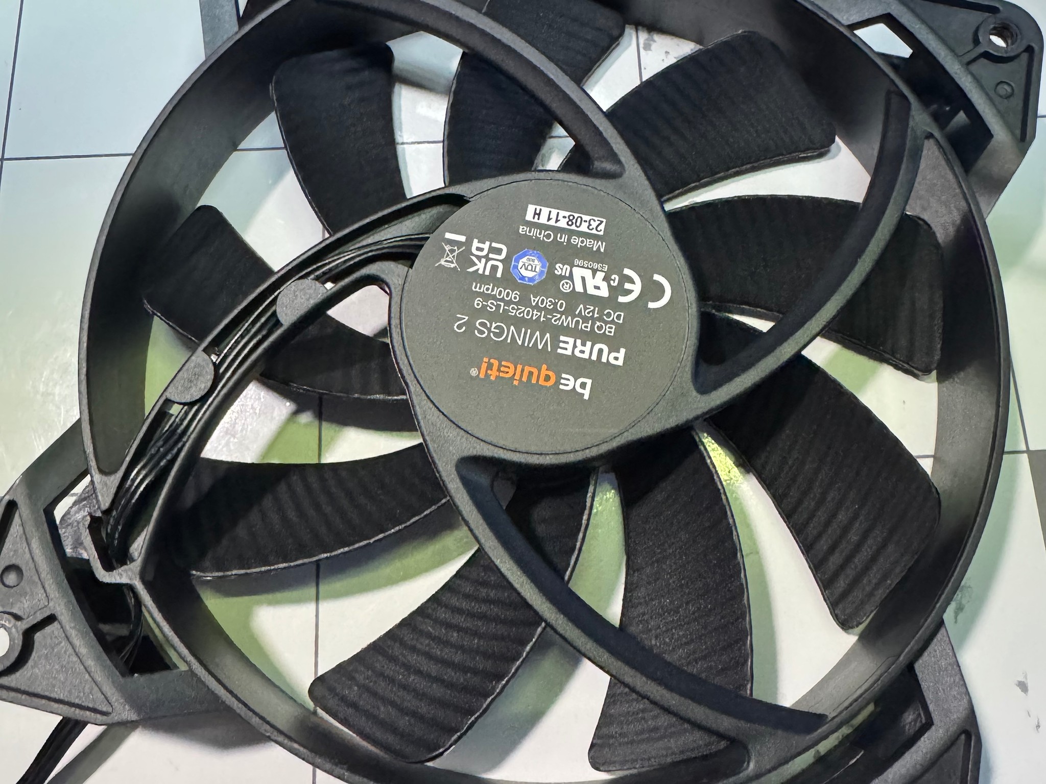 Be Quiet - Black 140mm fans
