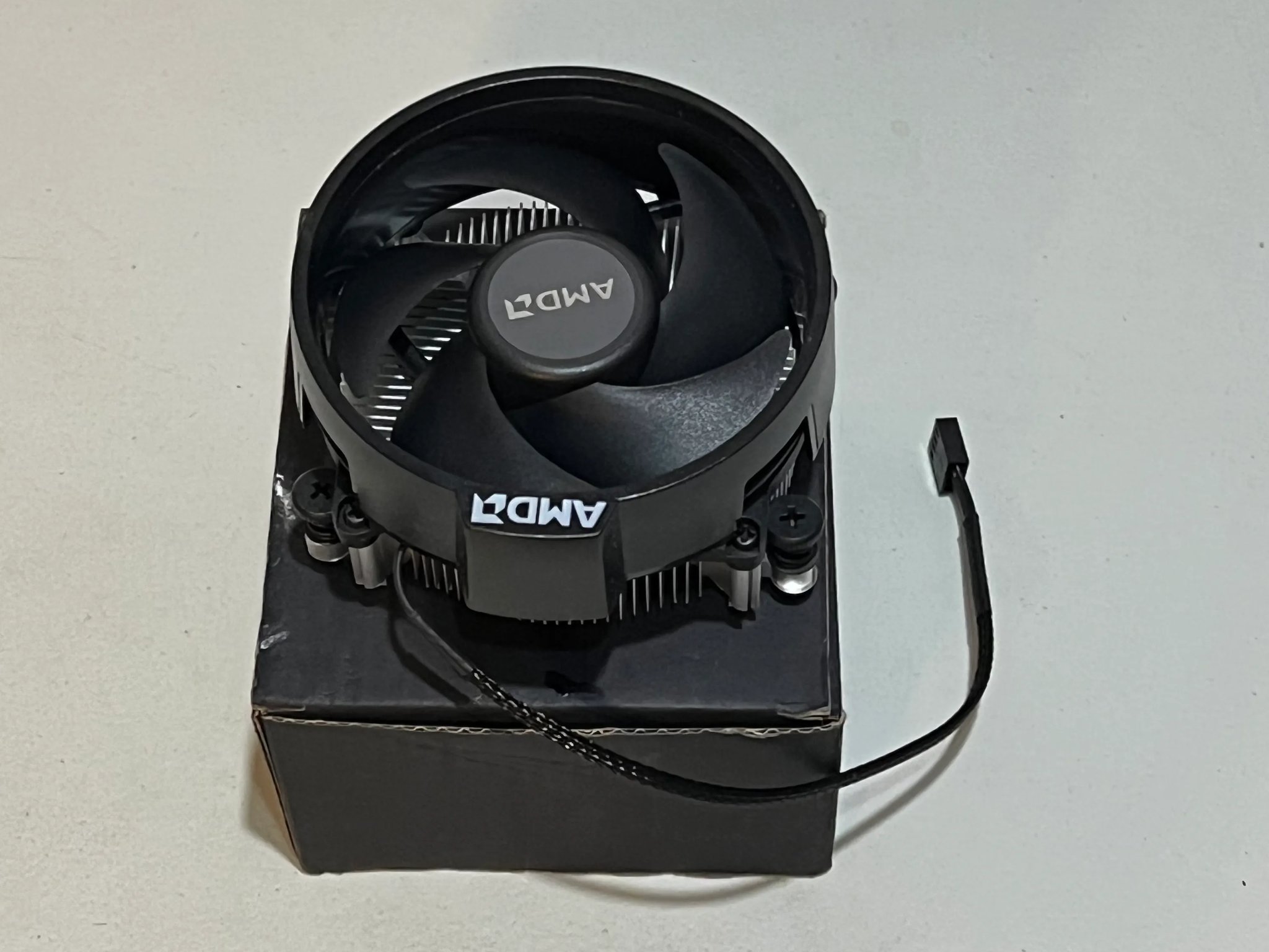 Brand New AMD Wraith Stealth Cooler Free Shipping ! !