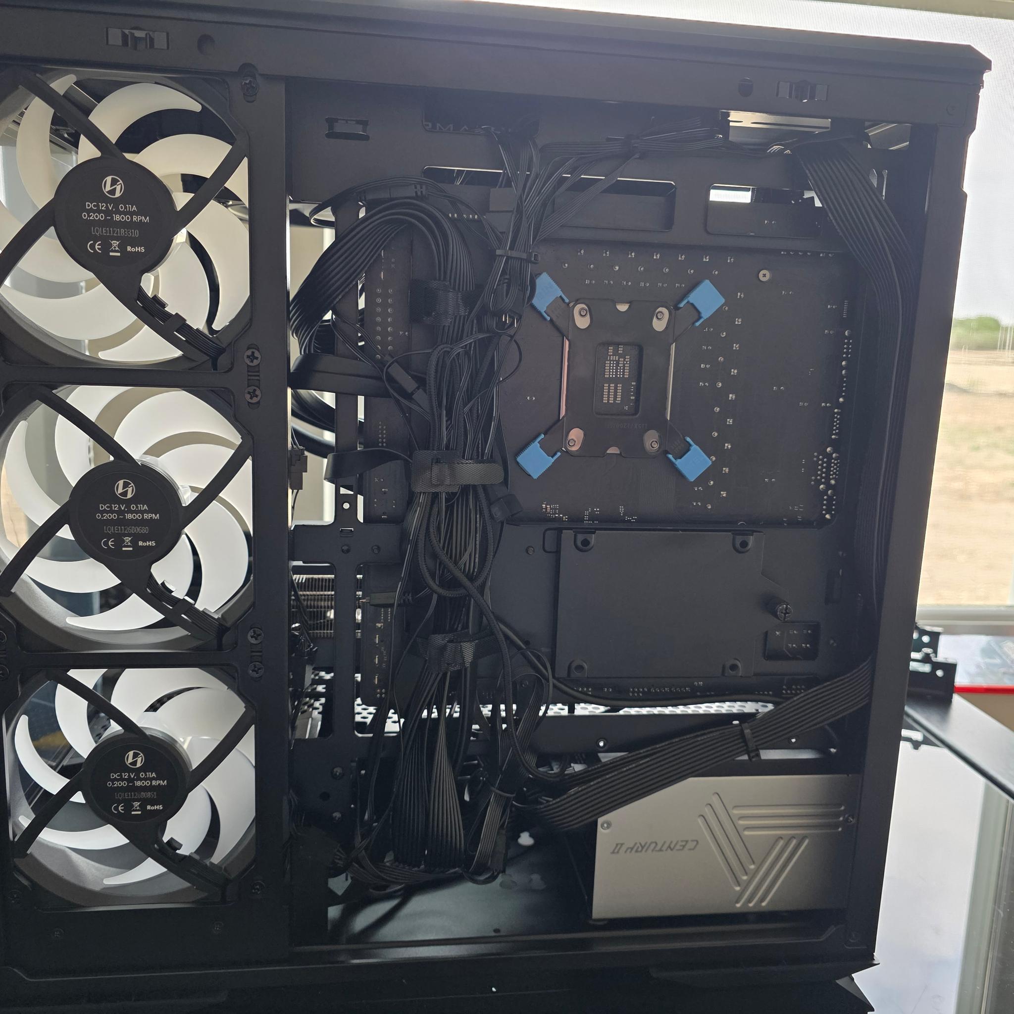 Gaming PC I7 14700f + 5070ti