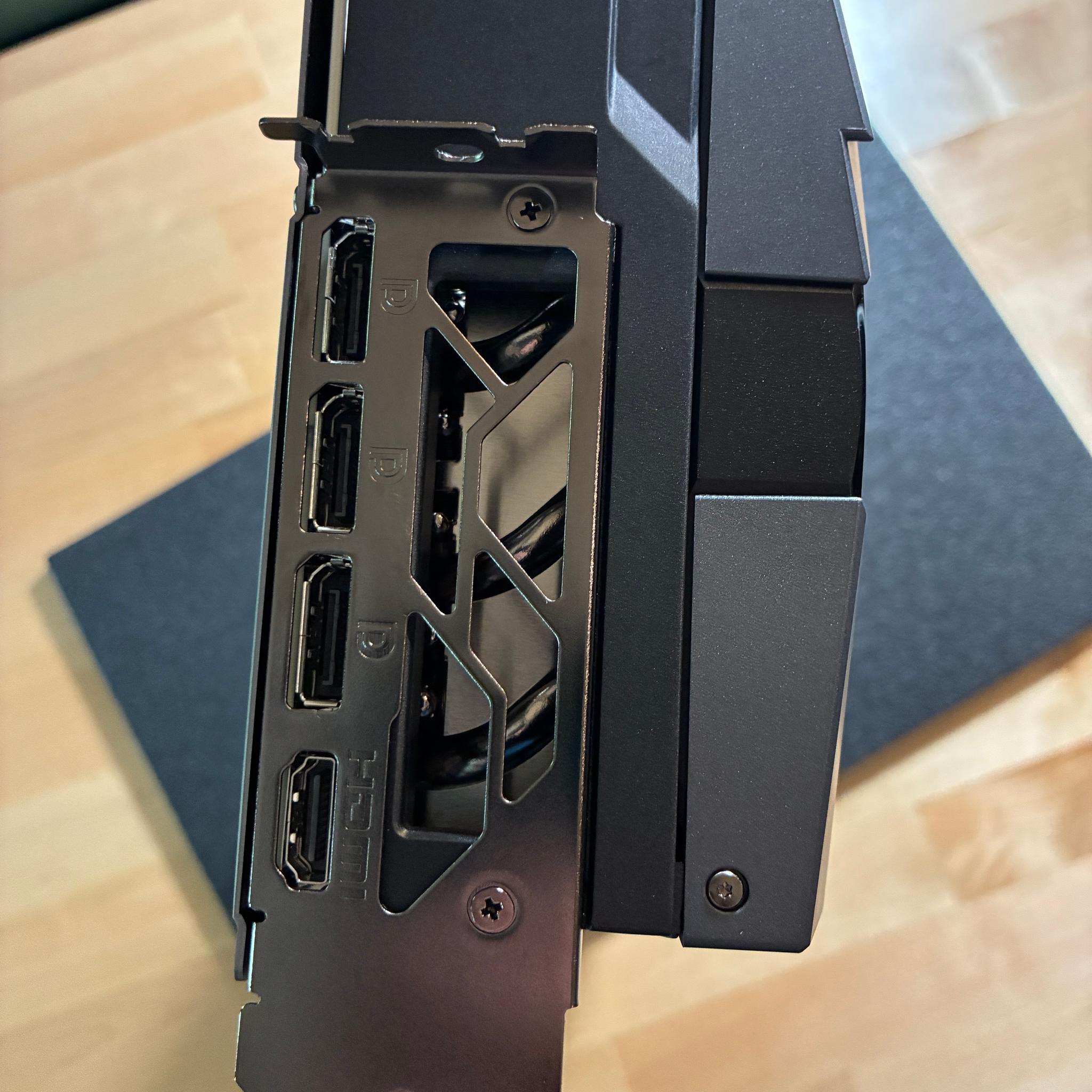 MSI GeForce RTX 5080 16G SUPRIM SOC Edition
