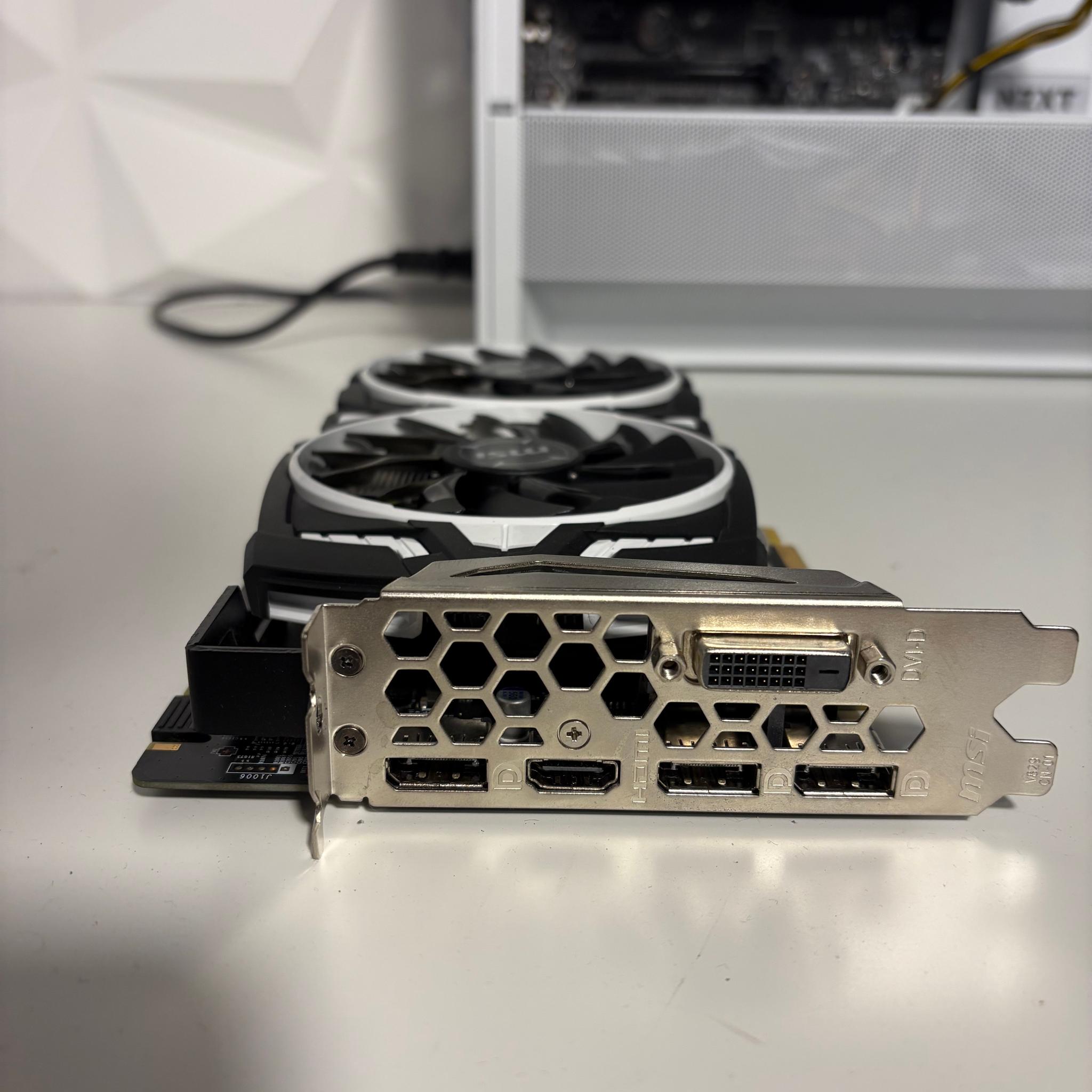 MSI GTX 1070 Ti Armor OC - 8GB GDDR5