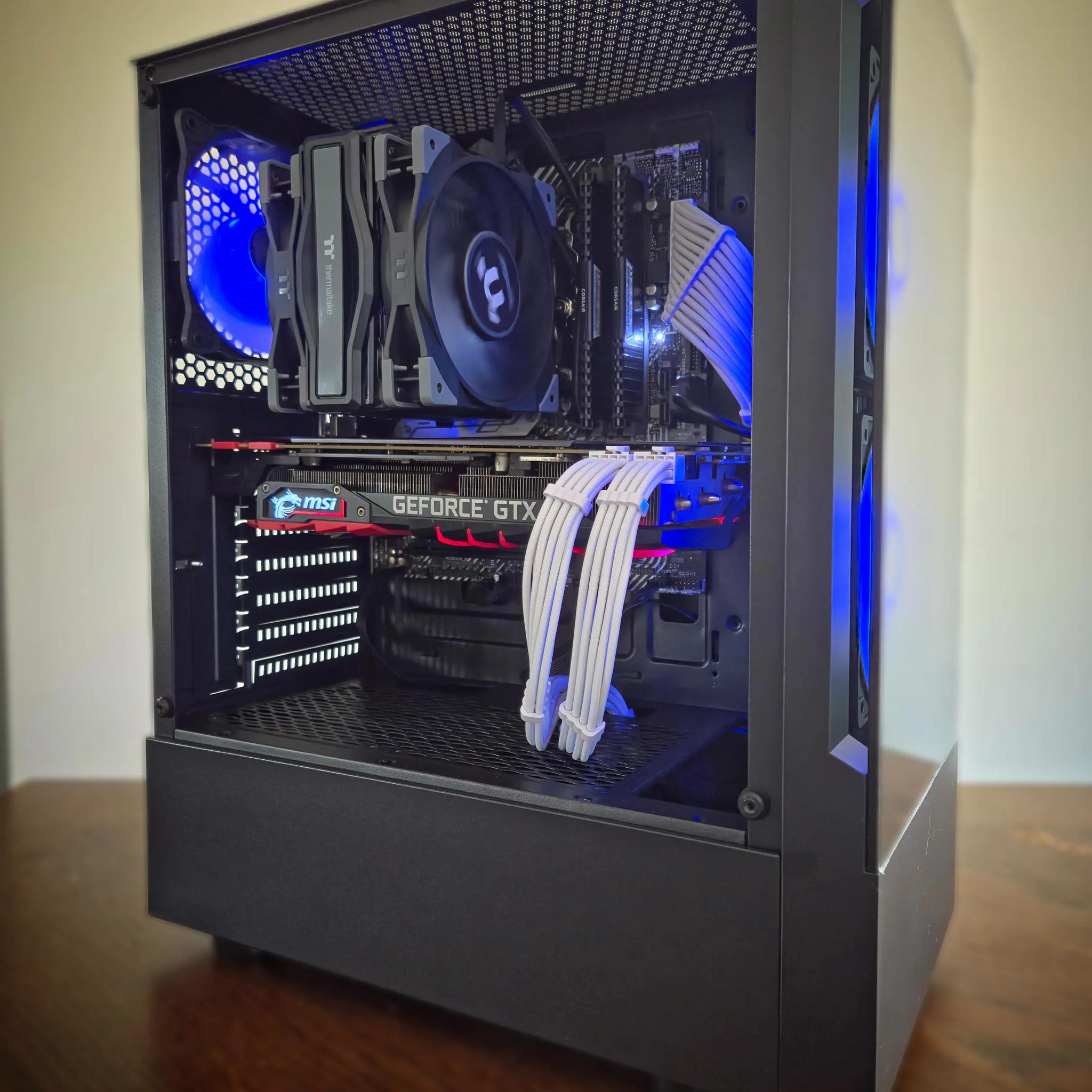 Starter PC! Intel i3 10100f - MSI 1080 Ti
