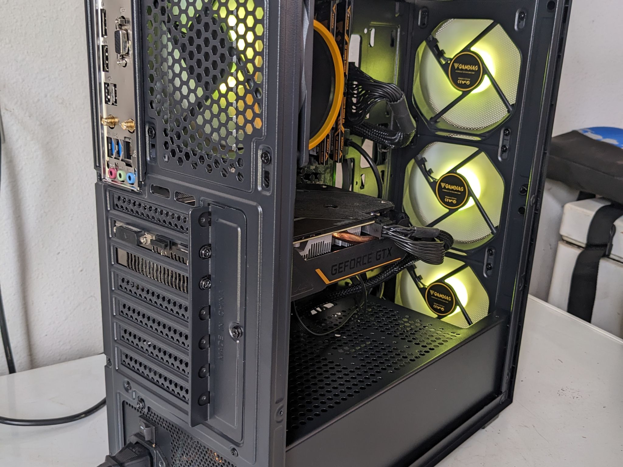 Asus TUF Gaming PC - Ryzen 5 3400G, GTX 1660 Super