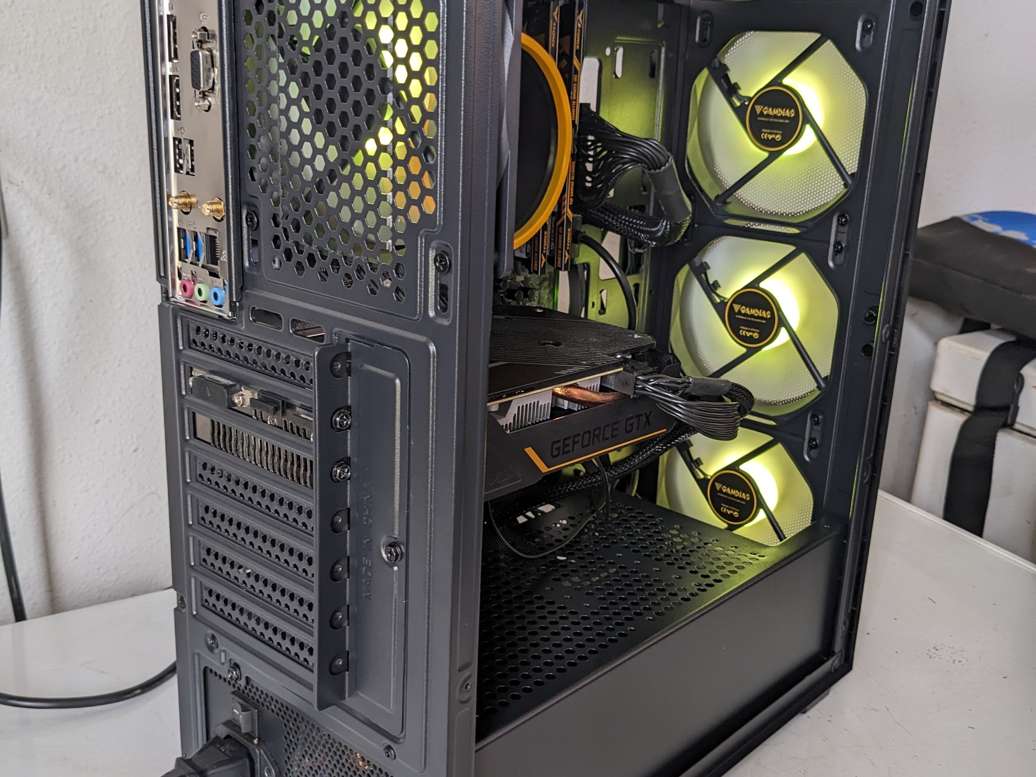 Asus TUF Gaming PC - Ryzen 5 3400G, GTX 1660 Super