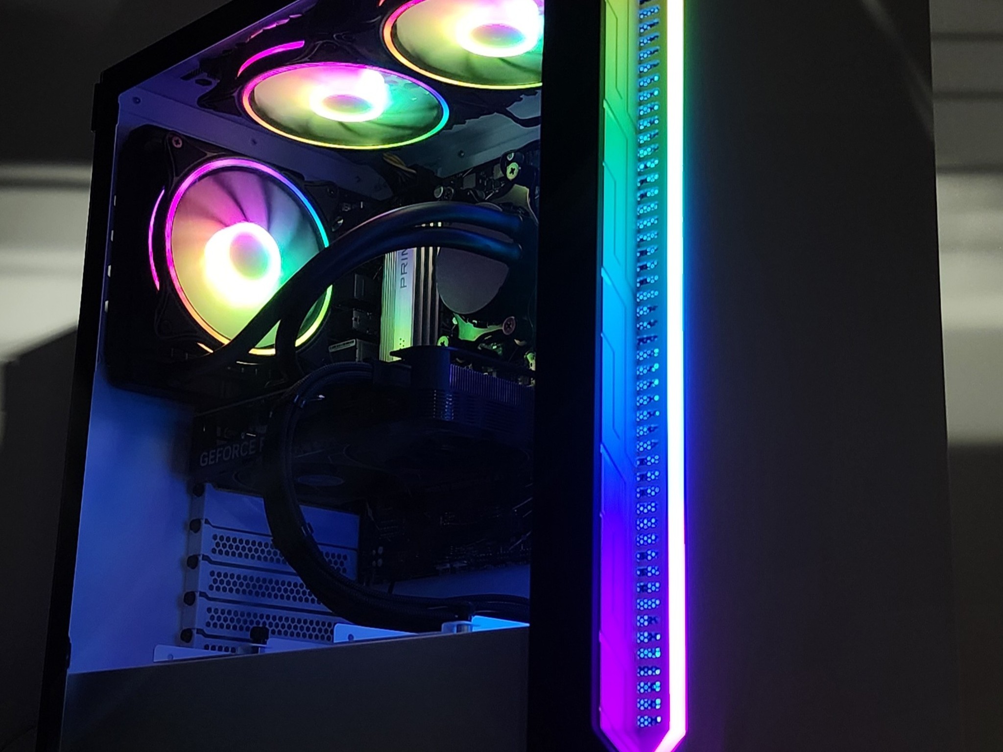 Gaming PC Ryzen 5 8500G 16GB RAM 1TB SSD RTX 4060 Ti 8GB Windows 11 Computer