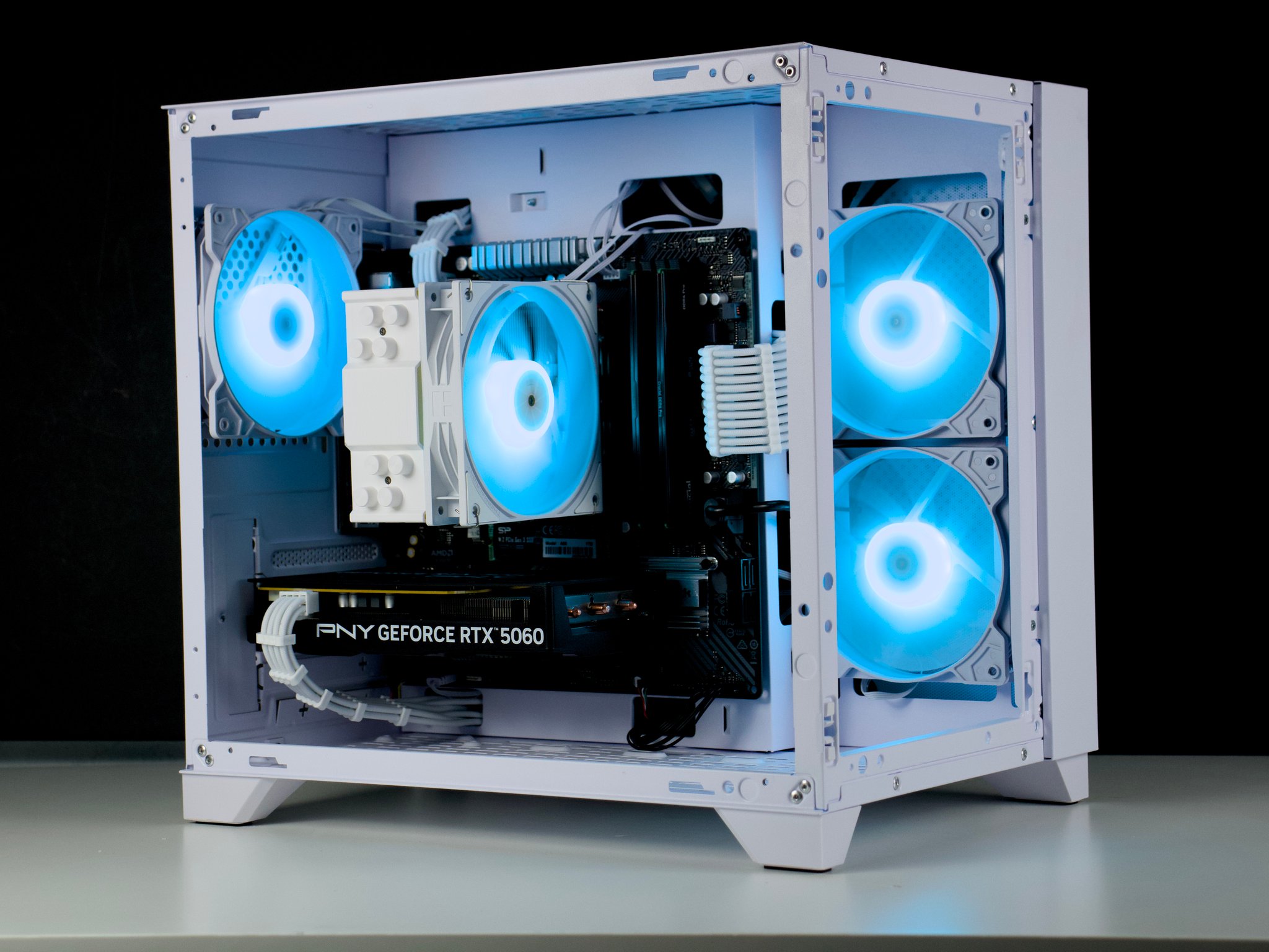🧊❄️🧊 White Gaming PC – RTX 5060, Ryzen 5 5600, 32GB RAM, 1TB SSD - WiFi, BlueTooth 🧊❄️🧊
