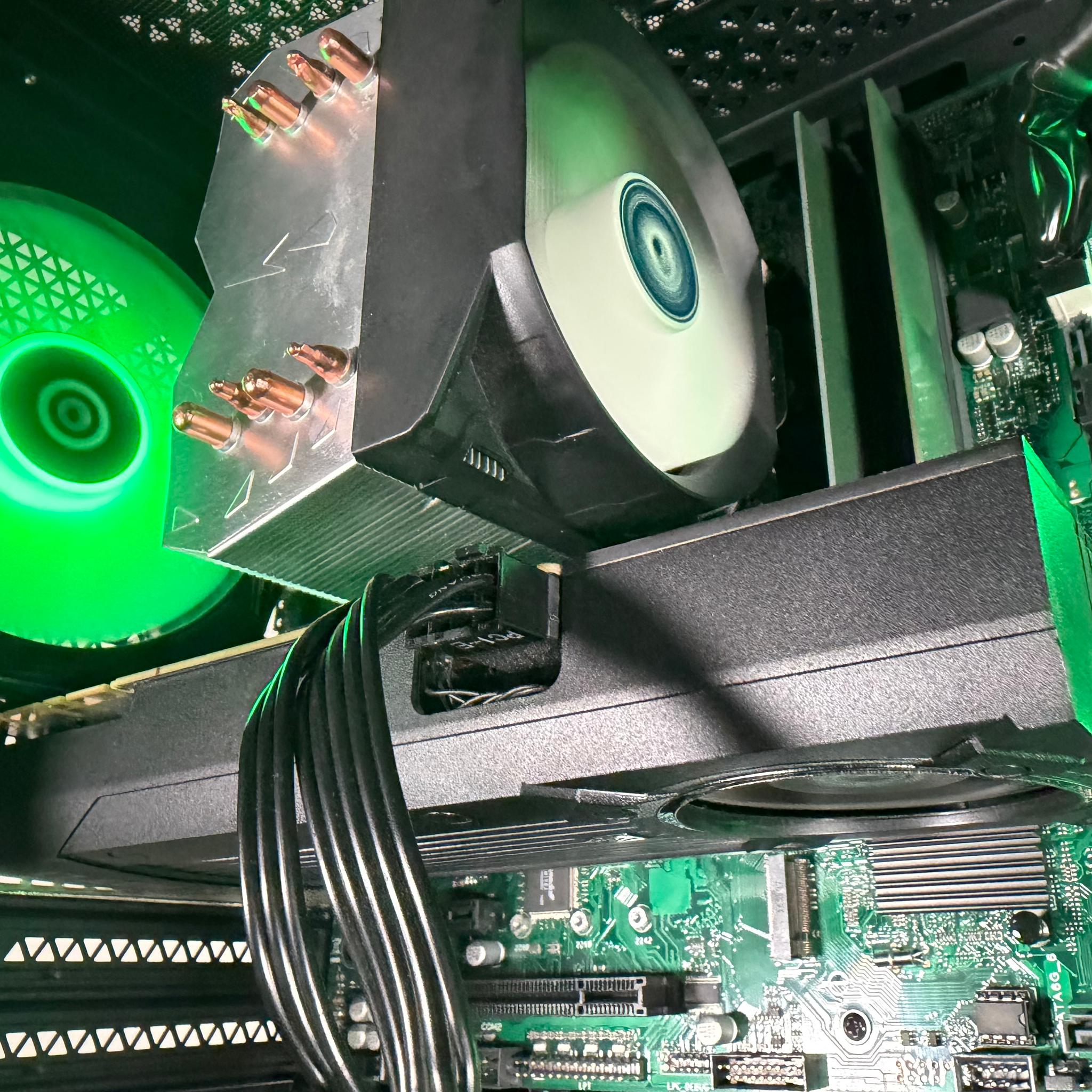 👽Value 1080p Monster👽 i7 7700 | GTX 1070 | 16GB RAM | 1.25TB Storage