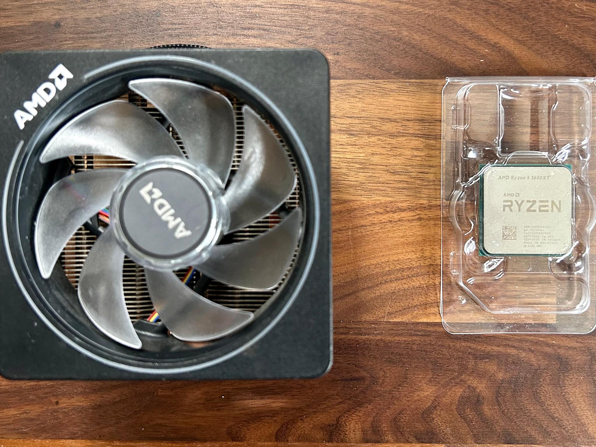 AMD Ryzen 5 3600XT Processor (3.8 GHz, 6 Cores, Socket AM4)