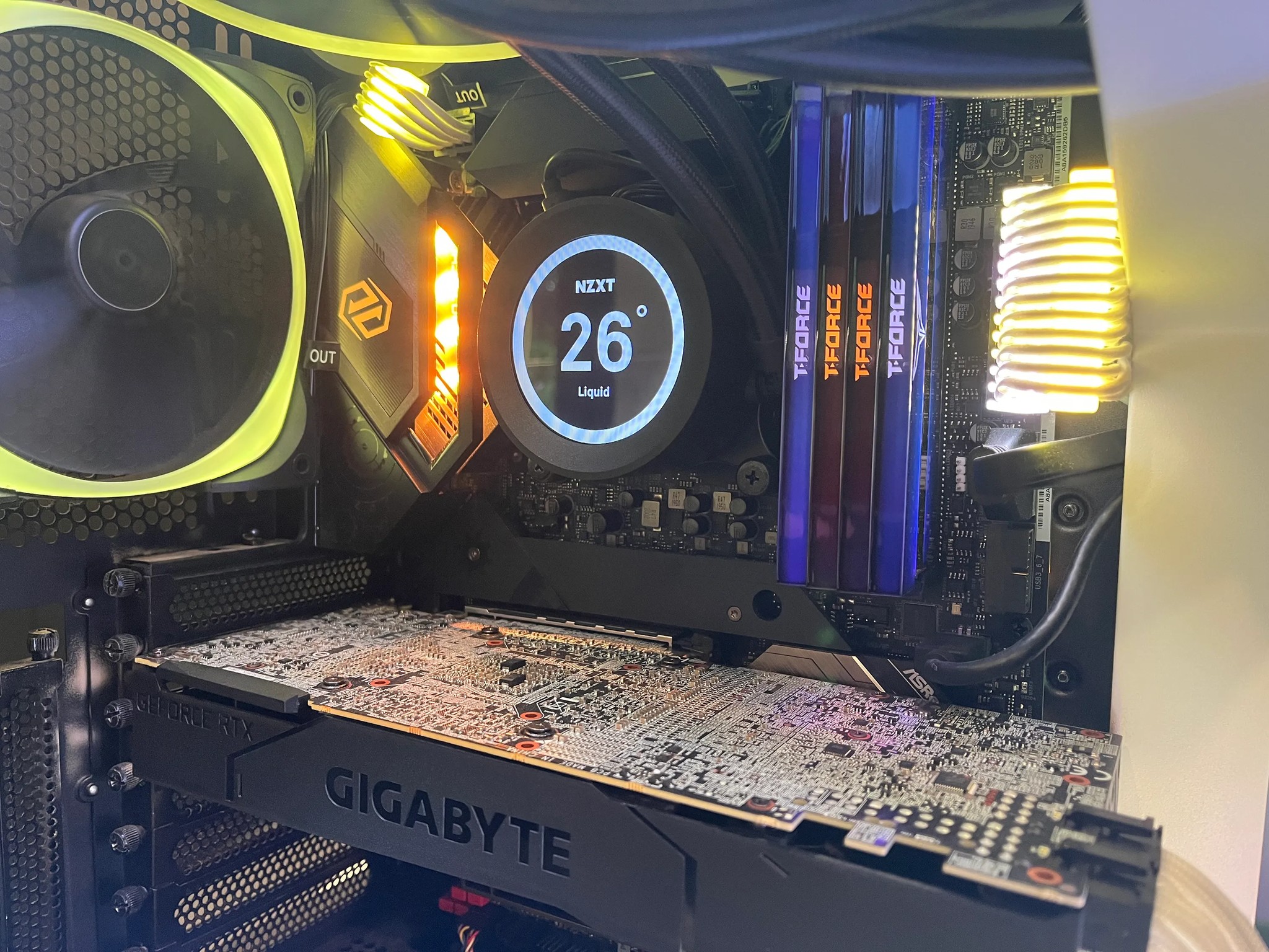 Premium 1440p Gaming PC | Intel I9 10th Gen | 2080 TI | 2TB SSD + 4TB HD | 32GB Ram | Tons of RGB