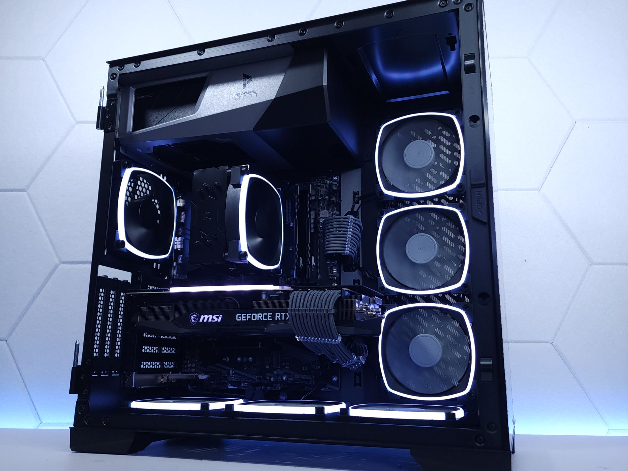 🖤🤍RTX 3080Ti | Ryzen 7 5700X | 32GB 3200MHz | 1TB NVMe SSD