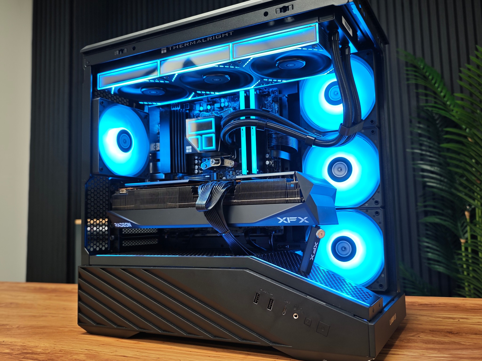 High End Gaming PC - Ryzen 7 7800X3D - RX 9070 XT