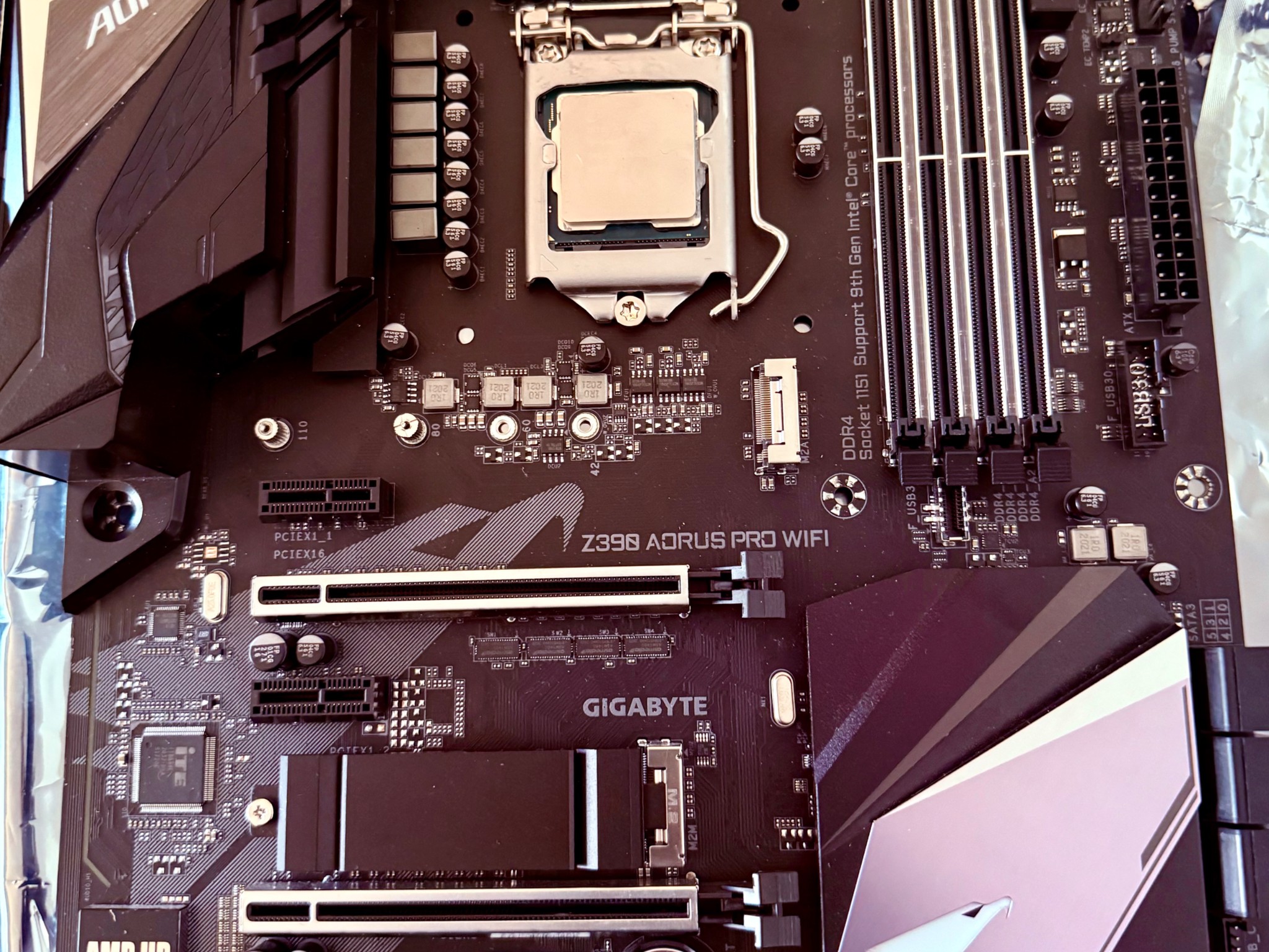 Z390 AORUS PRO WIFI W/ INTEL CORE 9900K PROCESSOR