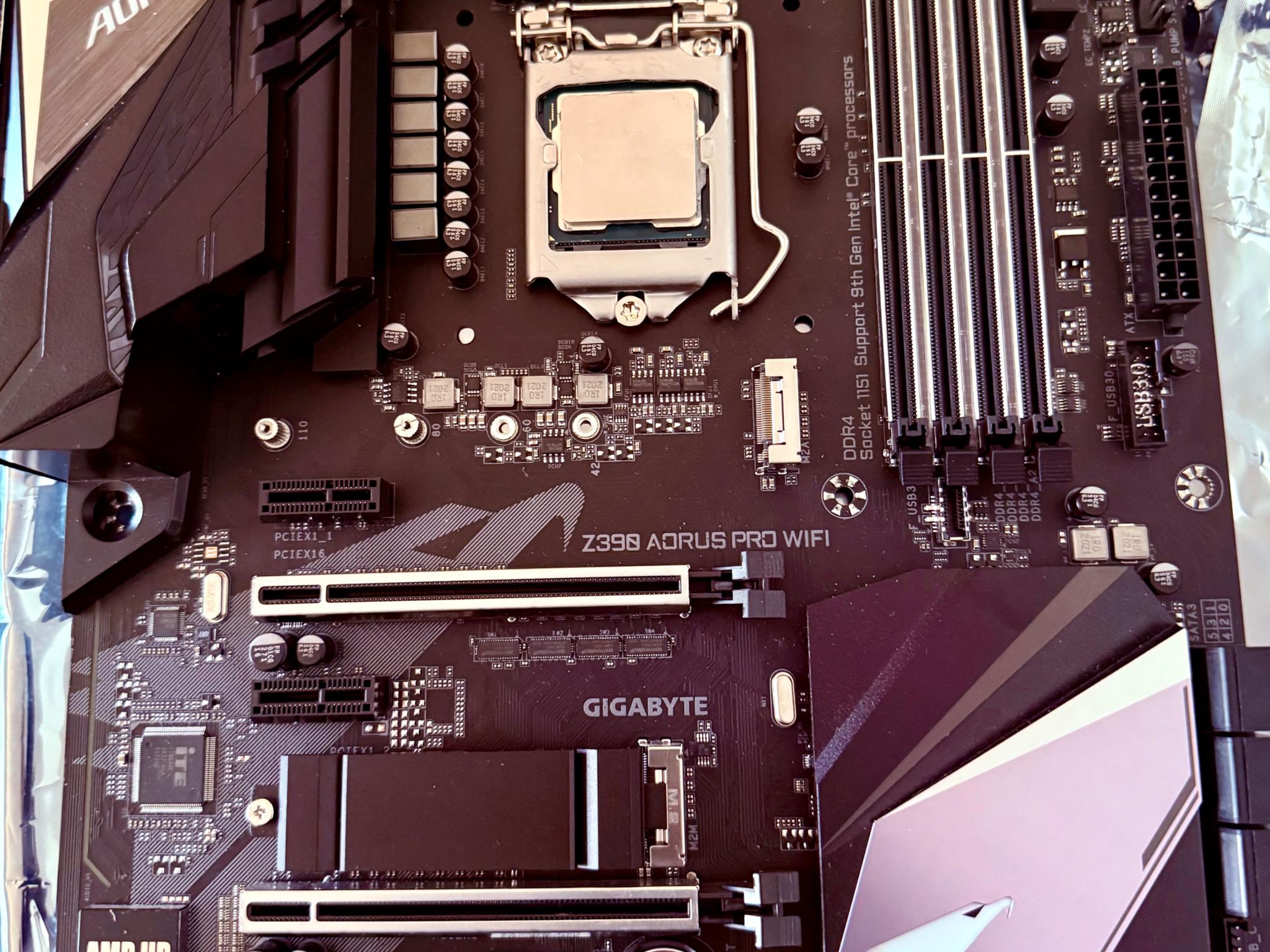 Z390 AORUS PRO WIFI W/ INTEL CORE 9900K PROCESSOR