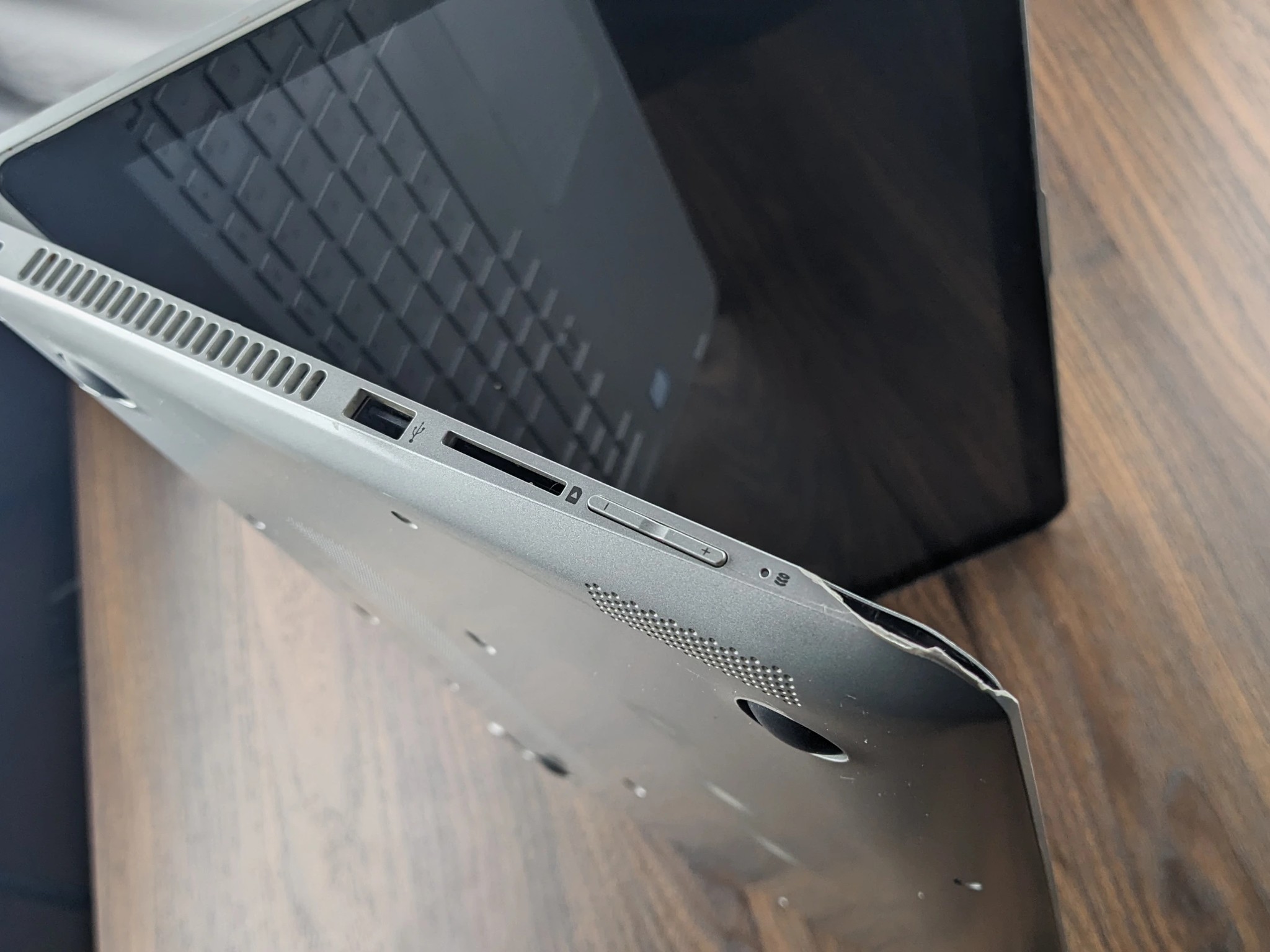 DENT AND DING SPECIAL!!! 15.6" HP Envy x360 2 in 1, i7-6500u, GeForce 930m, 8GB Ram, 240GB SSD.