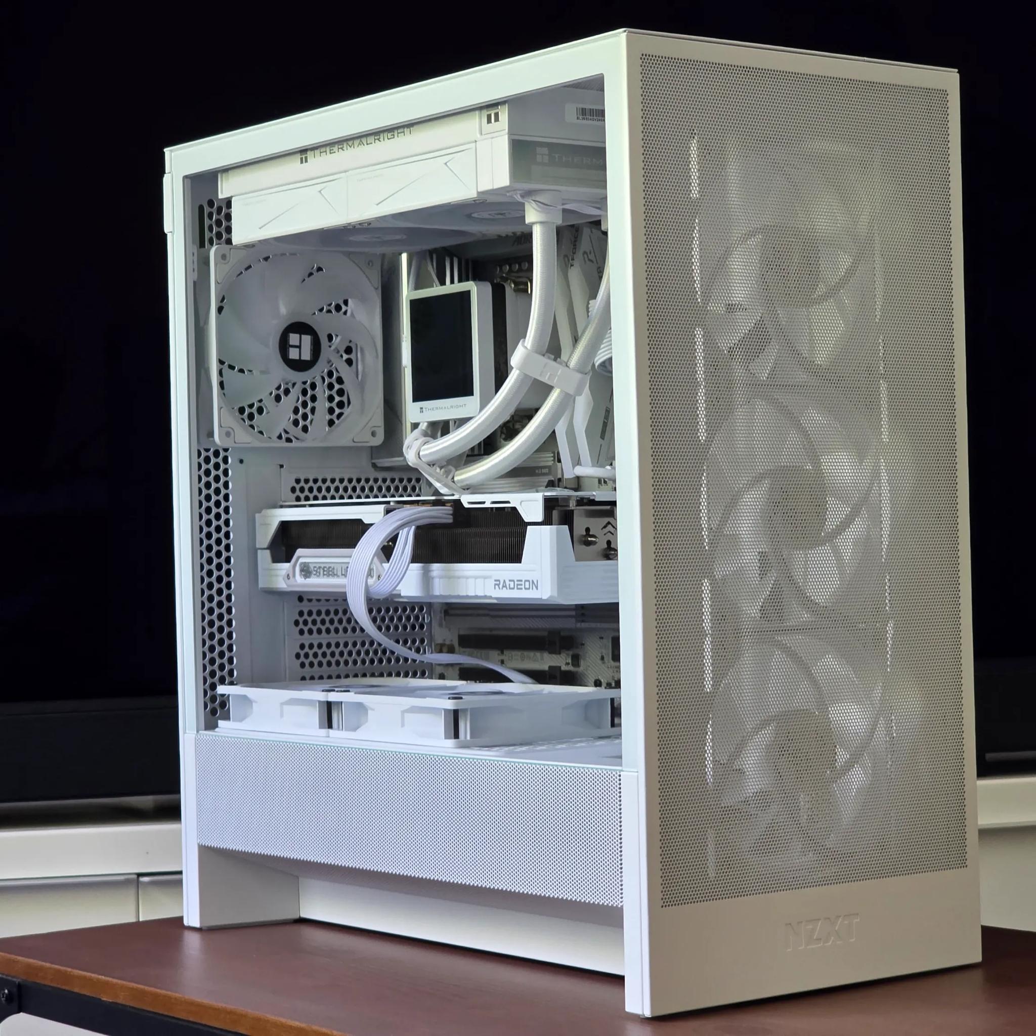 All AMD I All-White 4K Gaming PC | RX 9070 XT 16 GB |  Ryzen 7 7700X |32GB | 2TB | 2 Year Warranty