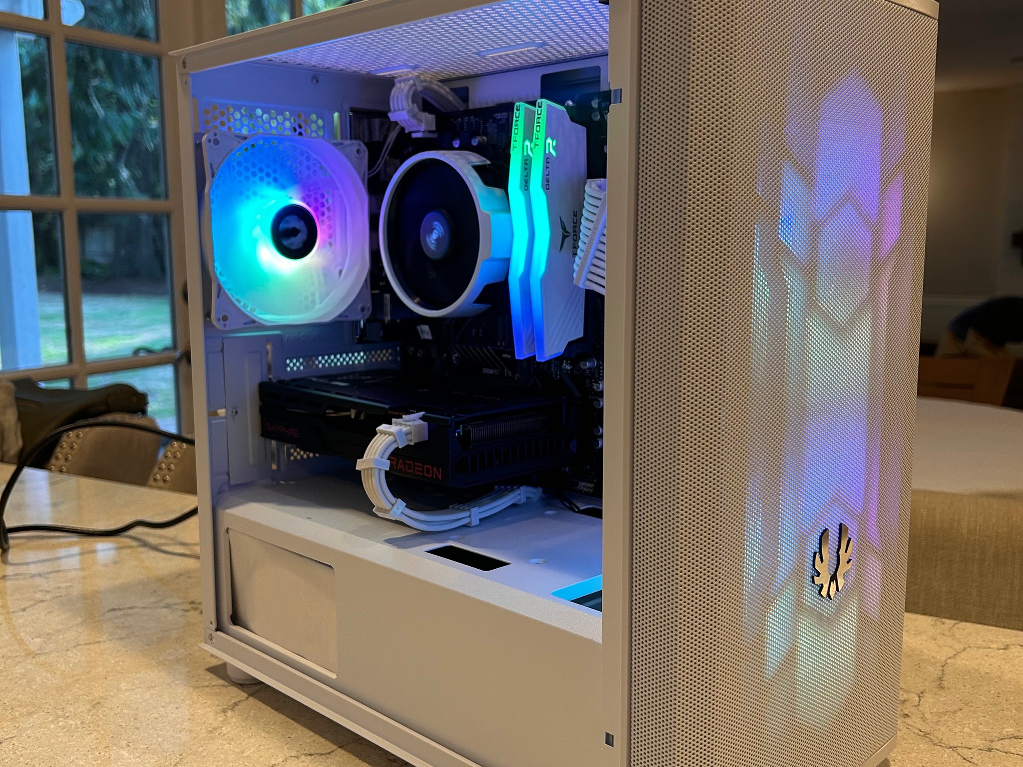 SUPER NOVA 🌌AMD RX 6600 🌌Ryzen 5 5600 🌌16 GB DDR4 🌌Wi-Fi 🌌1TB NVME 🌌