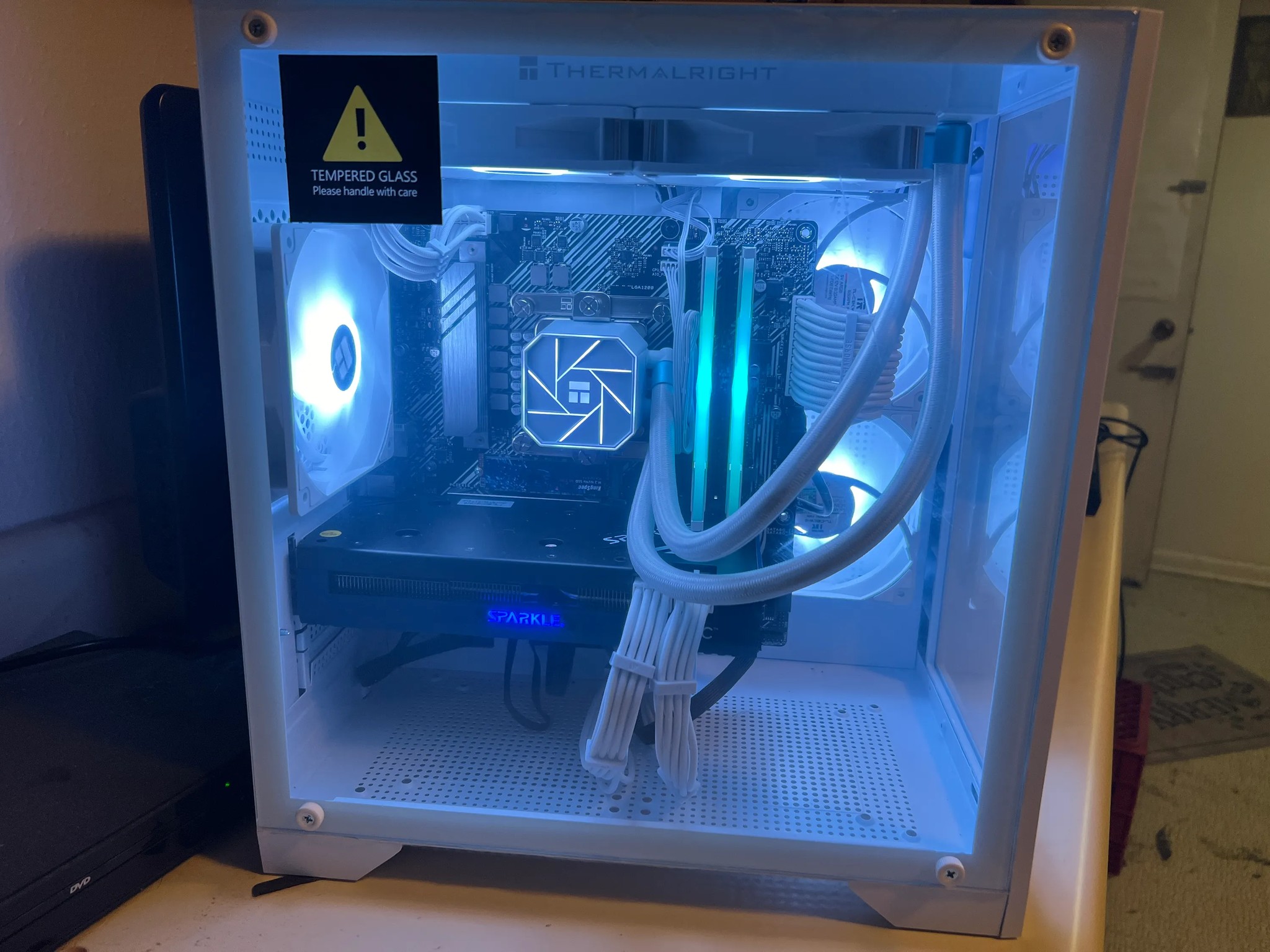 GLACIOUS(i5 10400f, Oloy Warhawk DDR4 16GB, Arc A580, Apevia Galaxy 650w 80+Gold, Thermalright AIO)