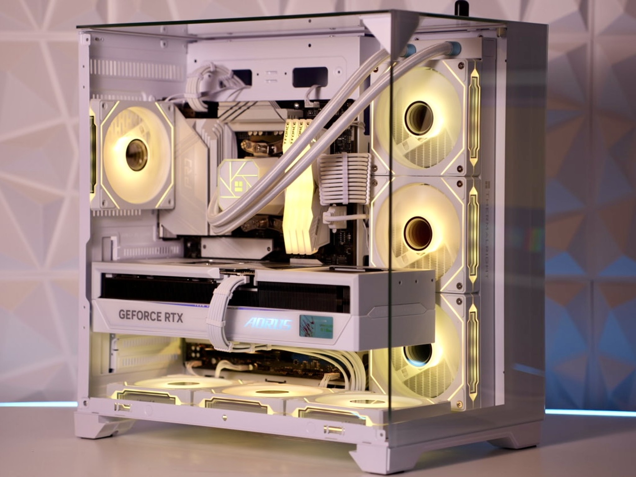 RTX 5090 | Ryzen 7 9800X3D Gaming PC