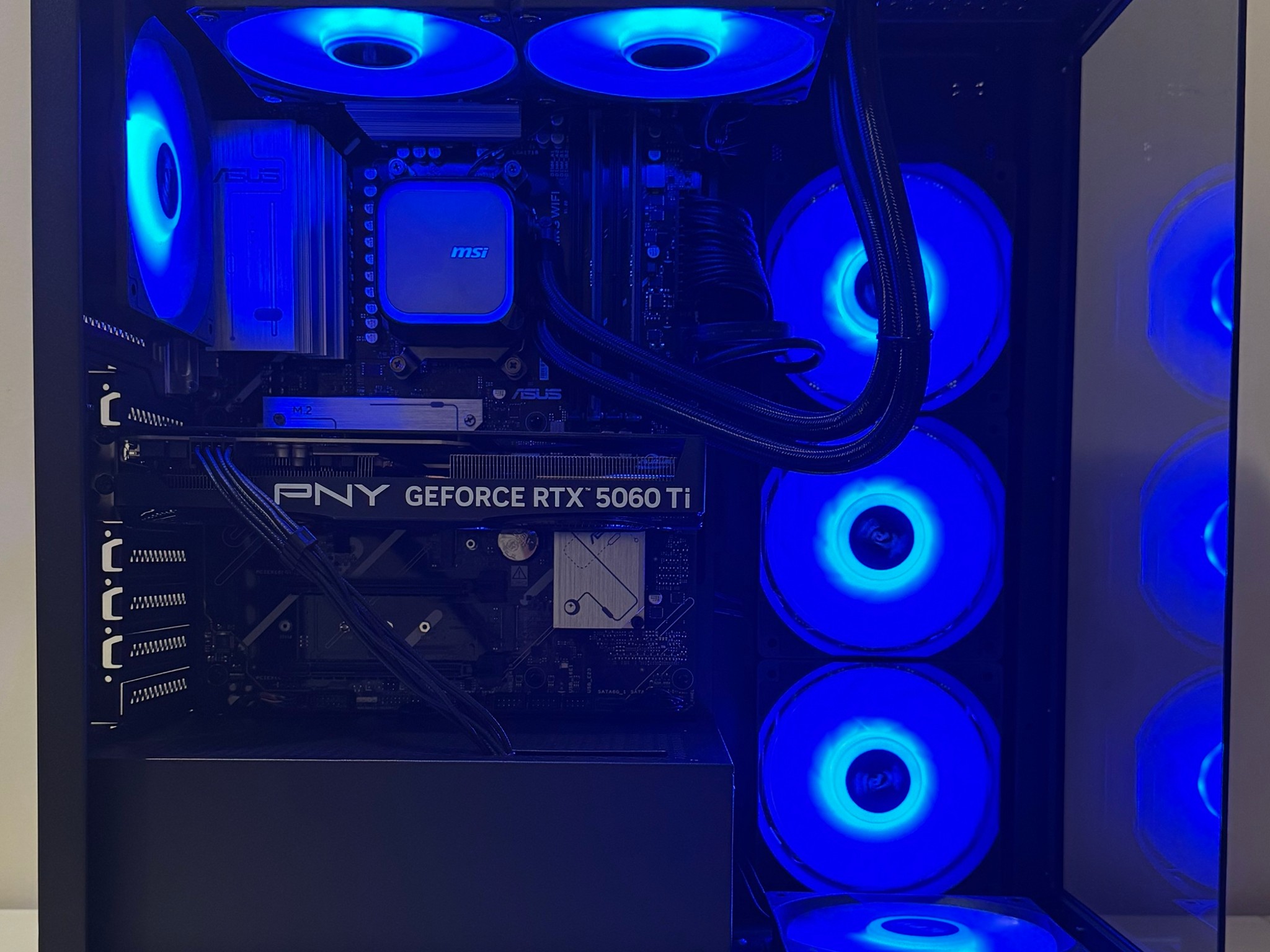AMD X3D Ryzen 5 7500X3D 32GB DDR5 RAM GeForce RTX 5060 Ti 1TB Gen5 NVMe SSD Corsair 850W Gaming PC