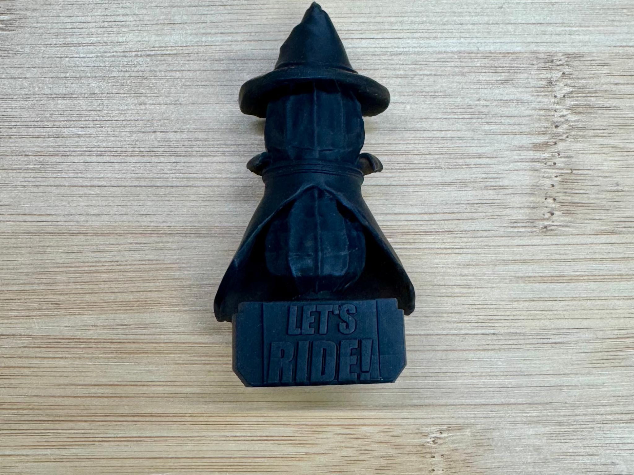 The Burnt Peanut Figurine - Let's Ride! Wizard Outfit - Twitch YouTube Streamer