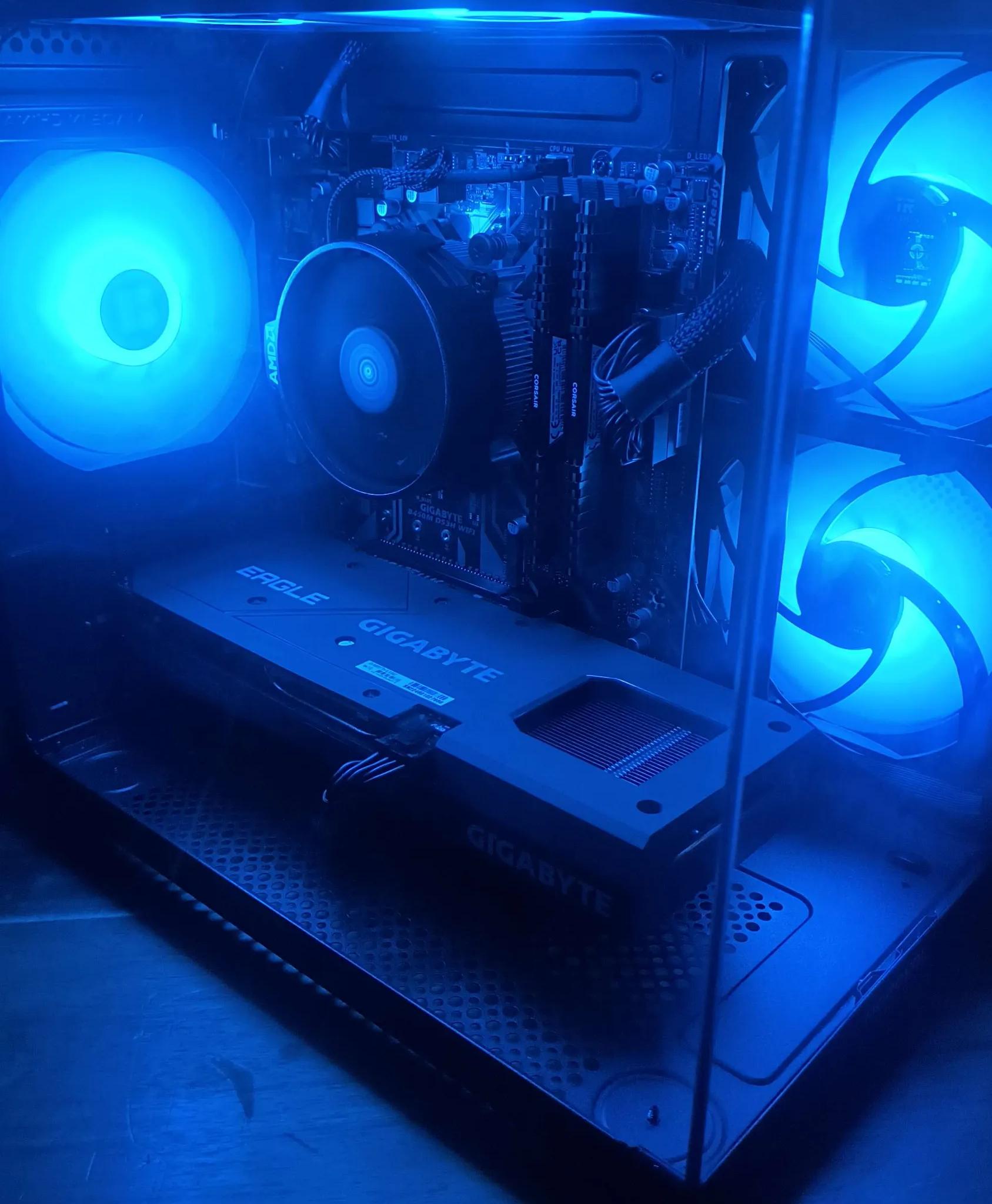 The Anvil ~ Ryzen 5 3600 ~ RX 6650XT ~ 32GB DDR4 ~ 512GB SSD ~ 3TB HDD ~ WIFI ~ ARGB