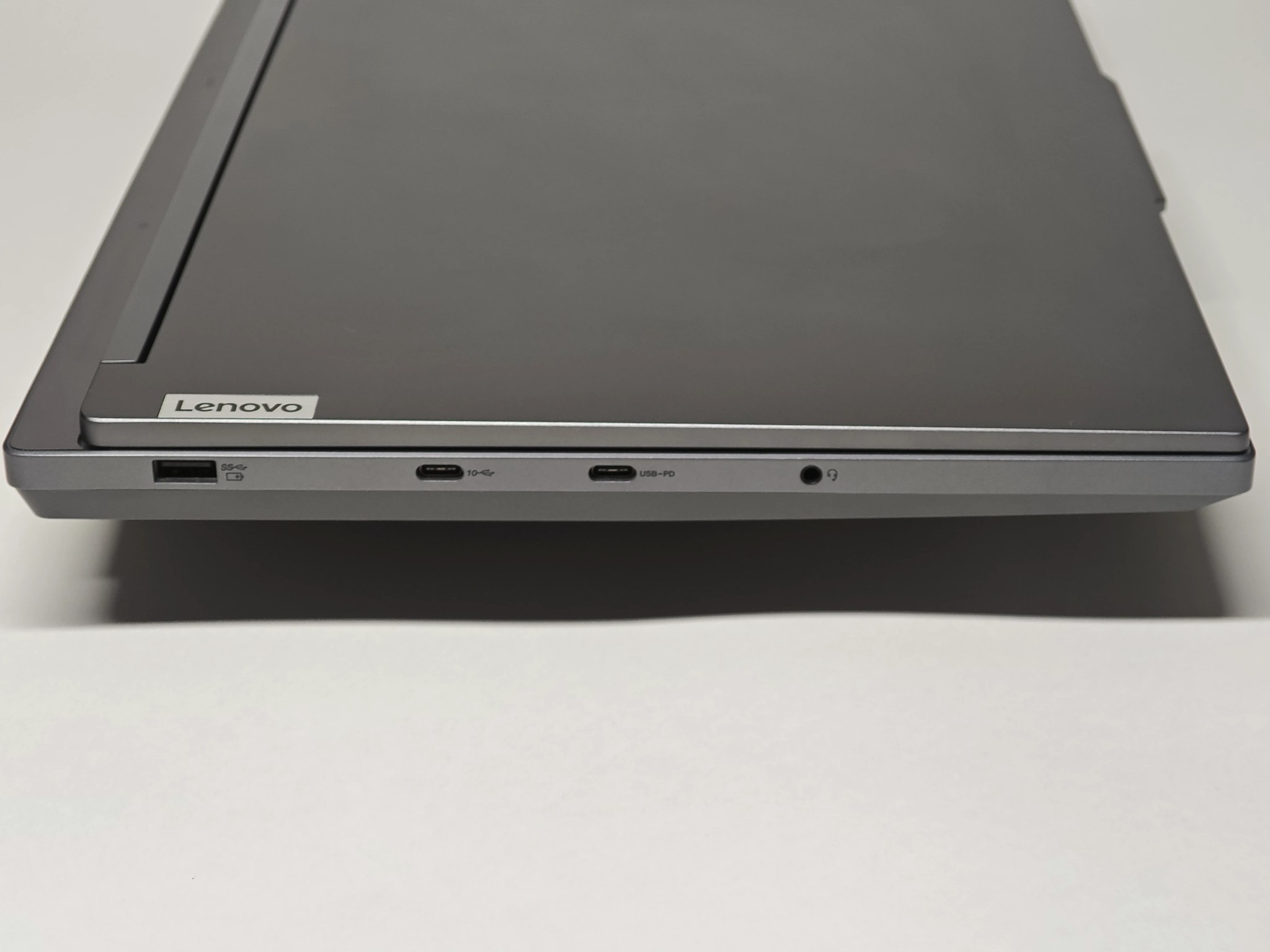 Legion 5i 16" 2024, i7 14650HX, RTX4050, 32GB RAM, 2.5TB SSD, 2560x1600 165Hz, Condition: Excellent