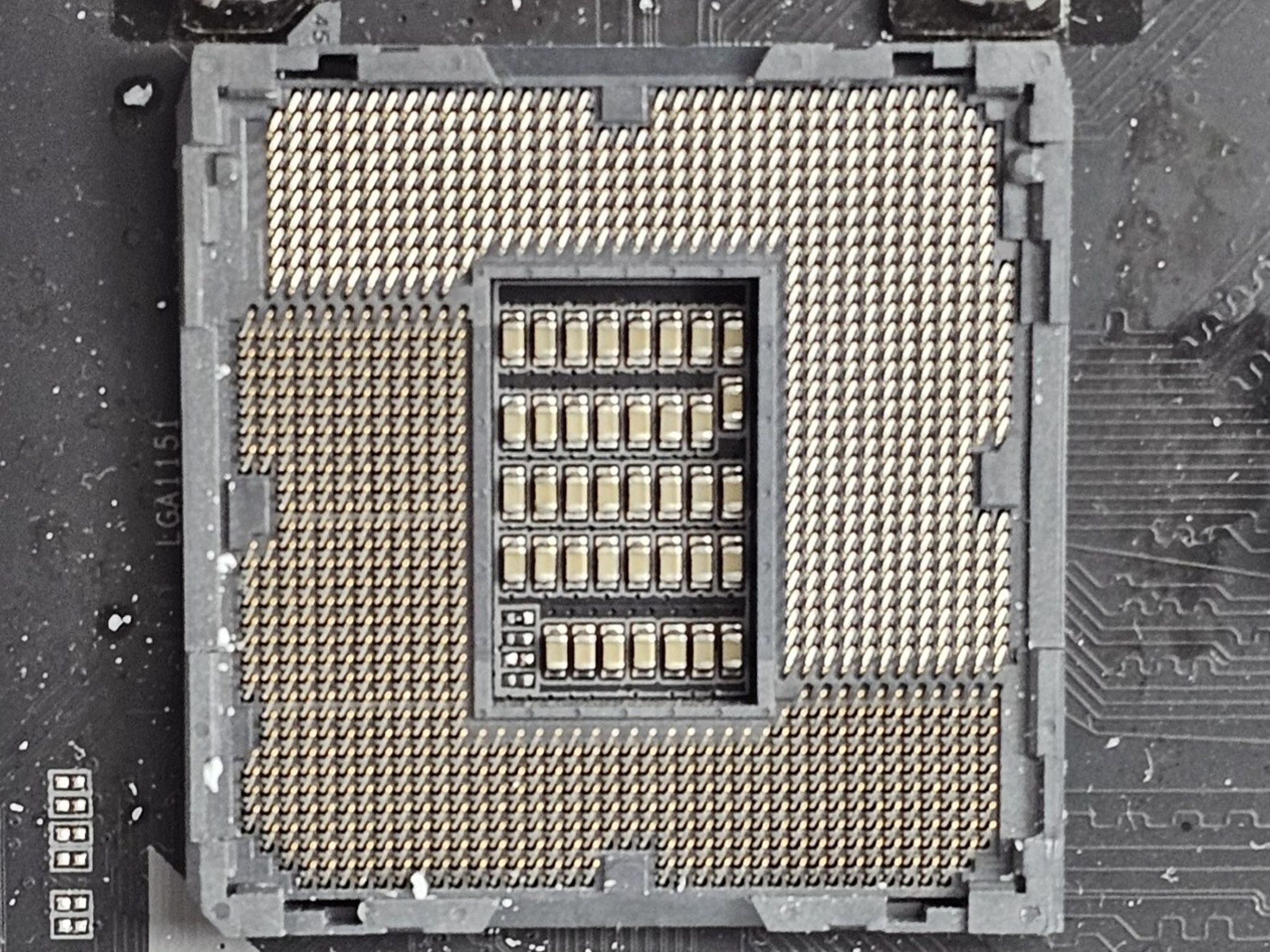 Gigabyte Z390 AORUS ULTRA LGA1151 DDR4 ATX Motherboard