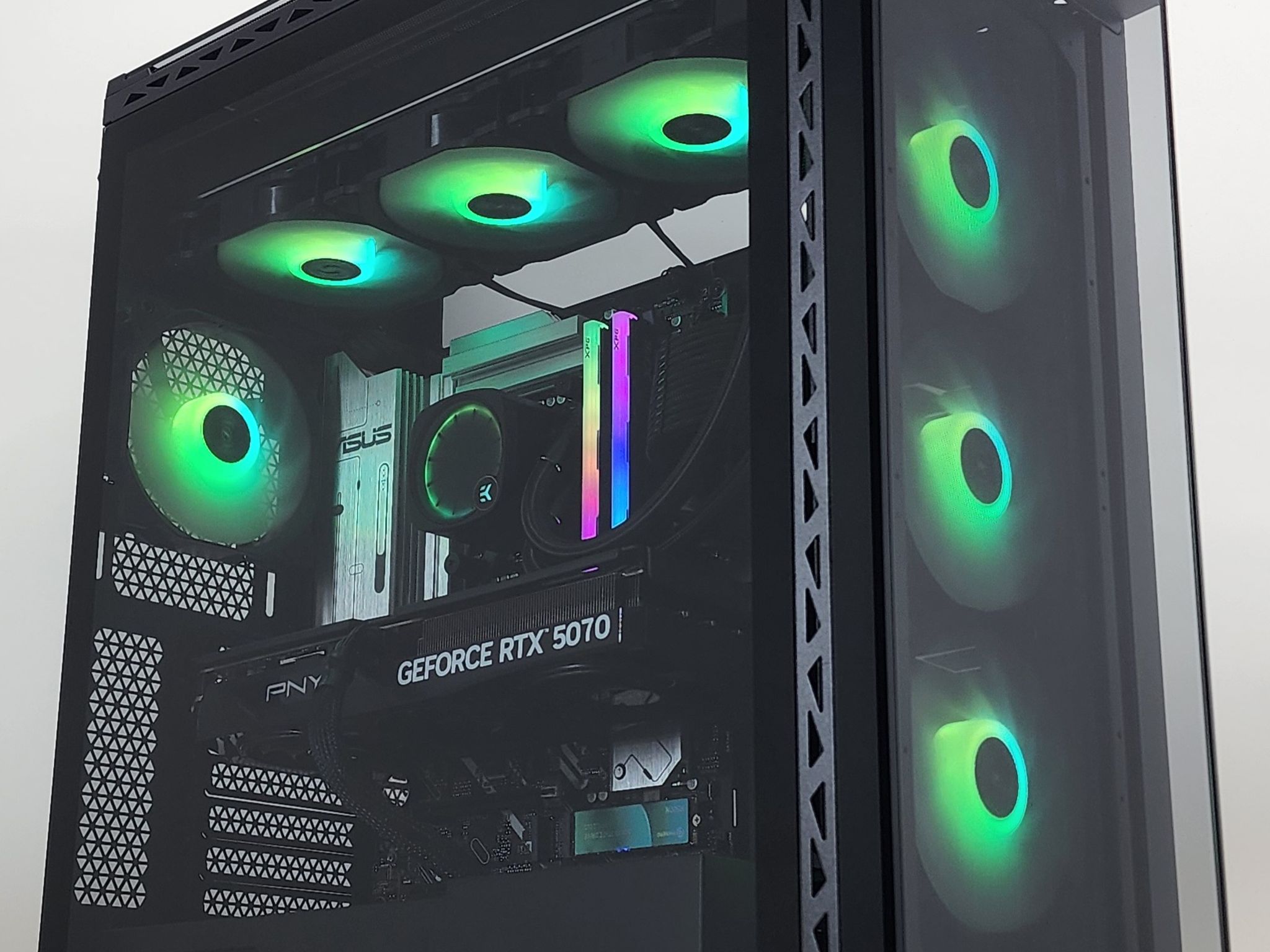 Gaming PC Ultra 5 250KF 32GB RAM 1TB SSD RTX 5070 12GB Windows 11 Computer