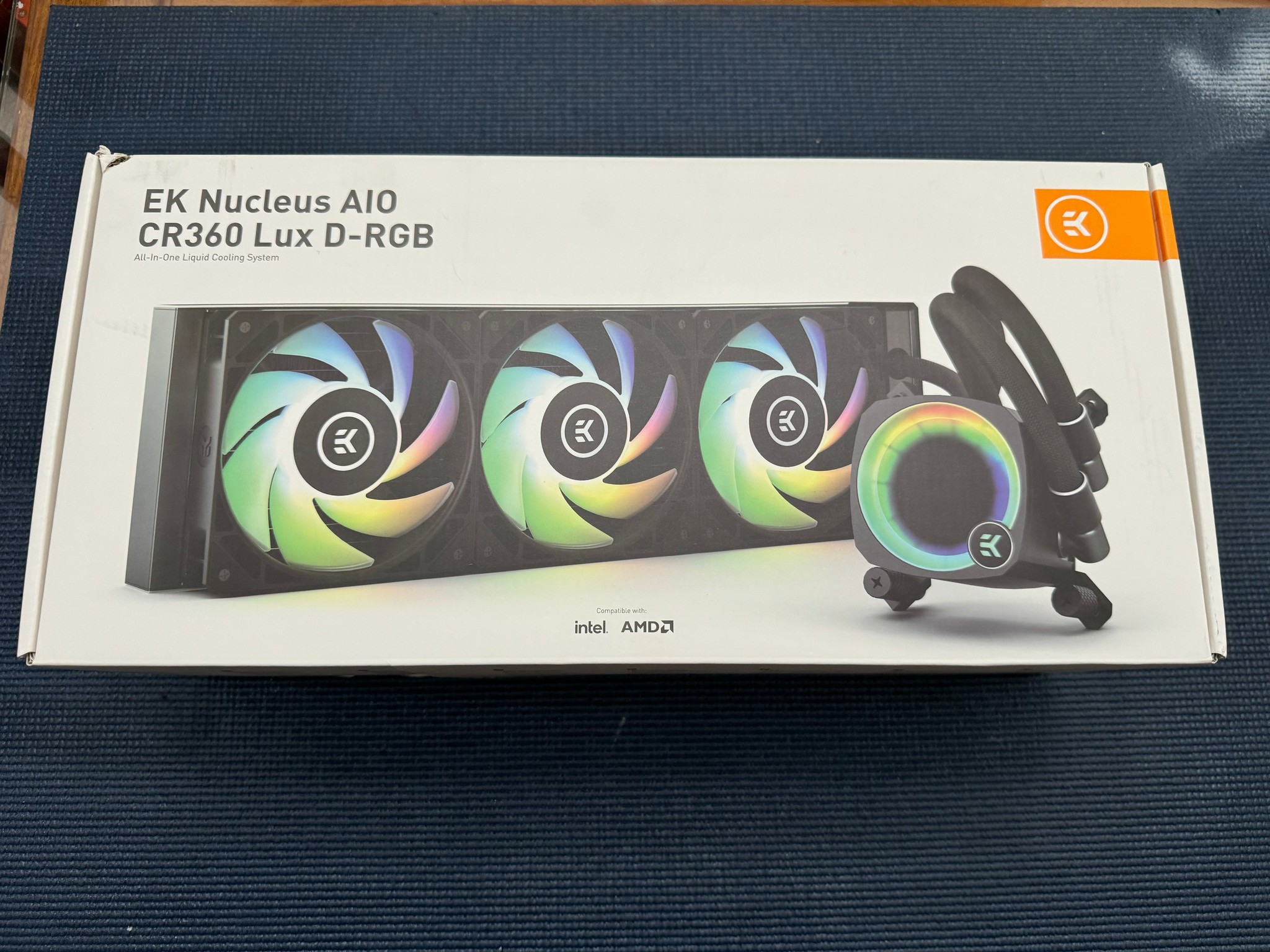 EK Nucleus AIO CR360 Lux D-RGB
