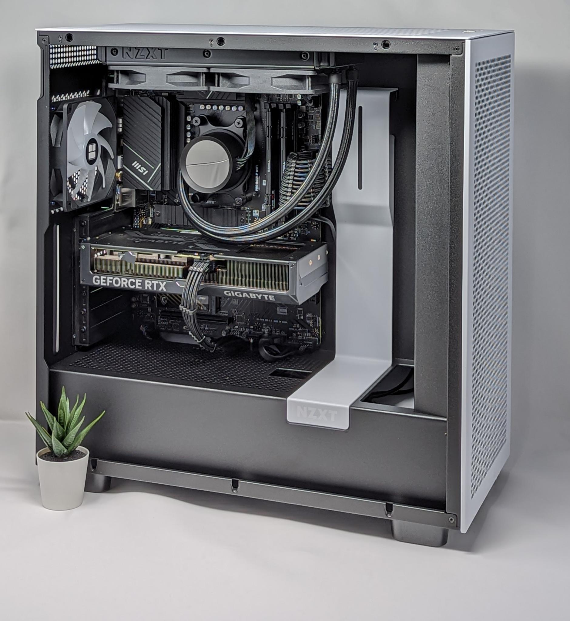 RyzenFlow | Nvidia RTX 4070 | Ryzen 7 7700X | 32gb RAM | Samsung 990 Pro 1TB Gen 4 NVMe SSD