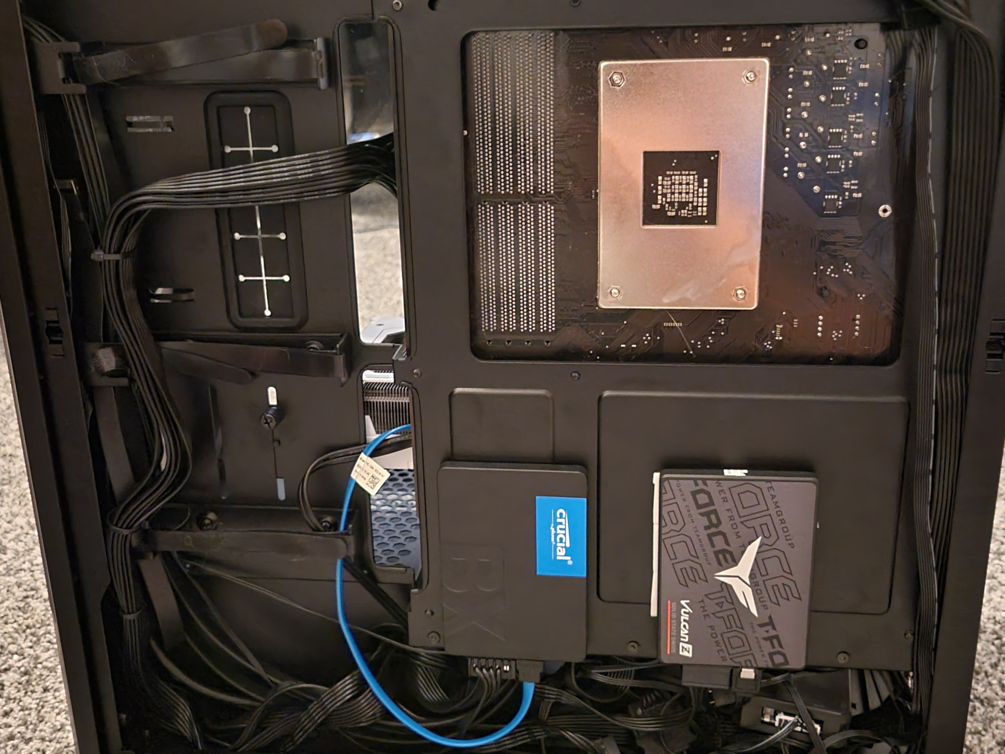 Mid tear Gaming PC! Ryzen 5 5500, Radeon RX 9060 XT!