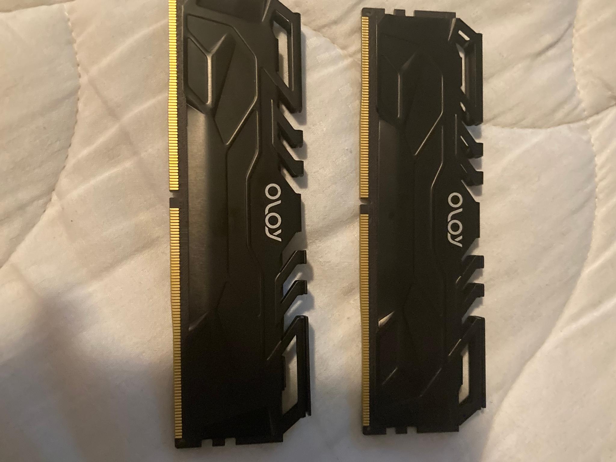 OLOY DDR4 Ram 2x8GB