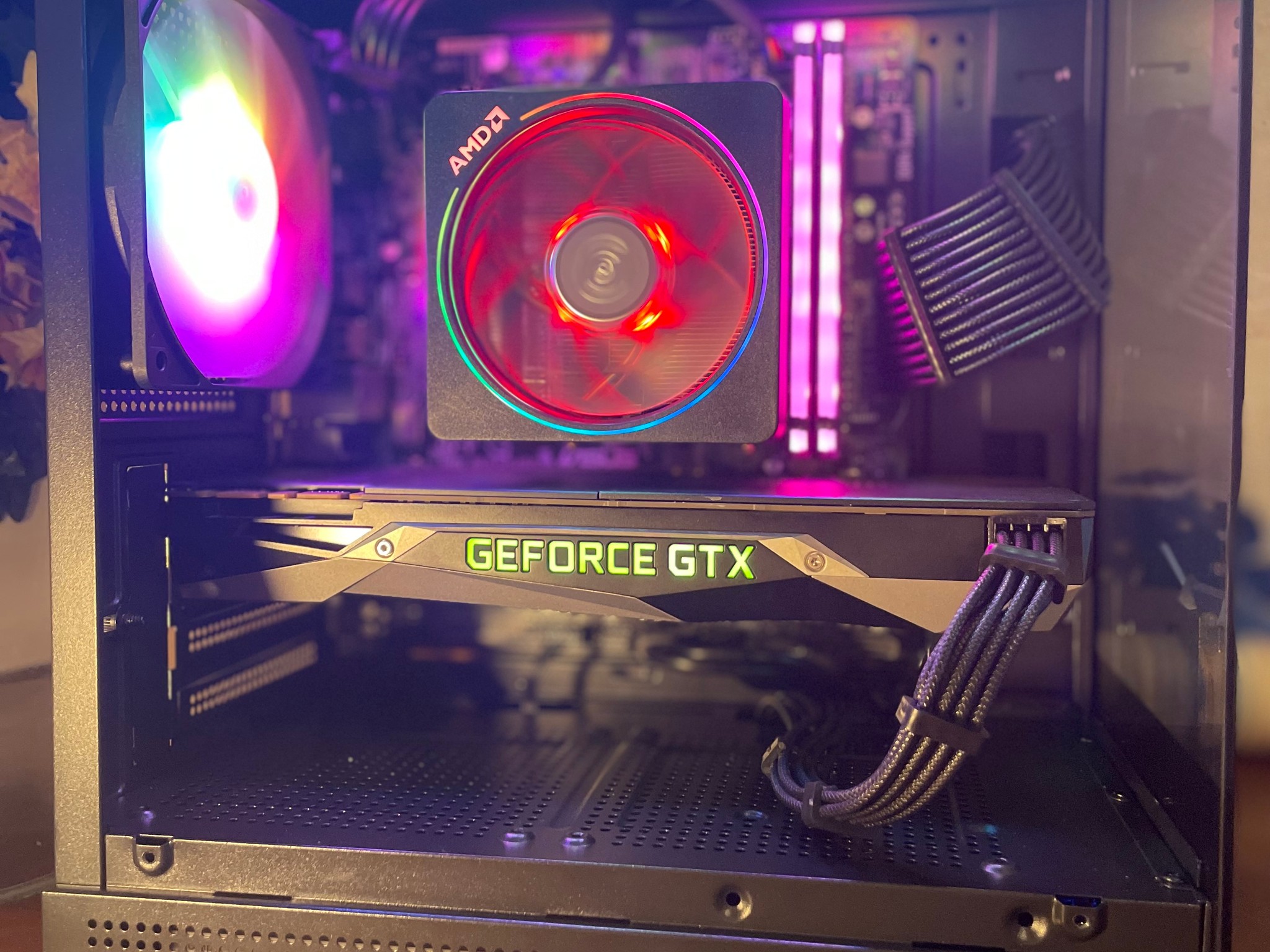- [ ] Gaming PC | GEFORCE 1080| RYZEN 5 | 16GB RAM | WINDOWS 11 home | WiFi and Bluetooth