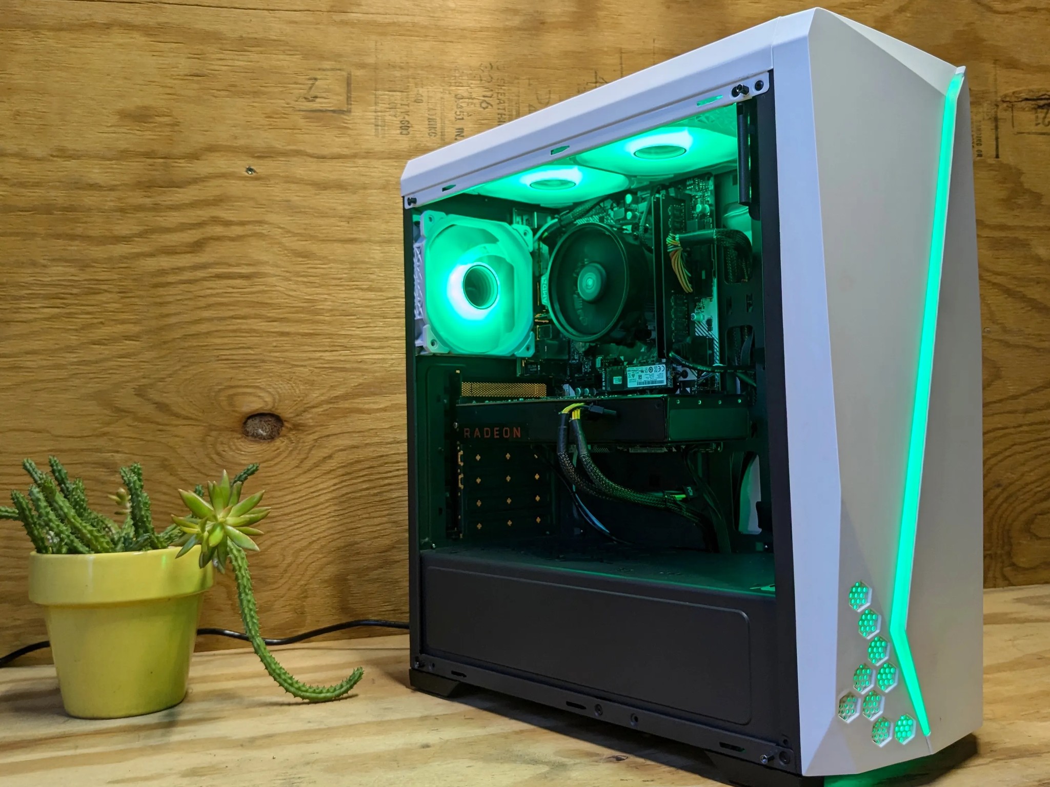 Gaming SALE * AMD Ryzen 3 3200G * AMD RX580 8GB * 16GB DD4 RAM * 128GB M.2 1TB 2.5" SSD * ARGB *