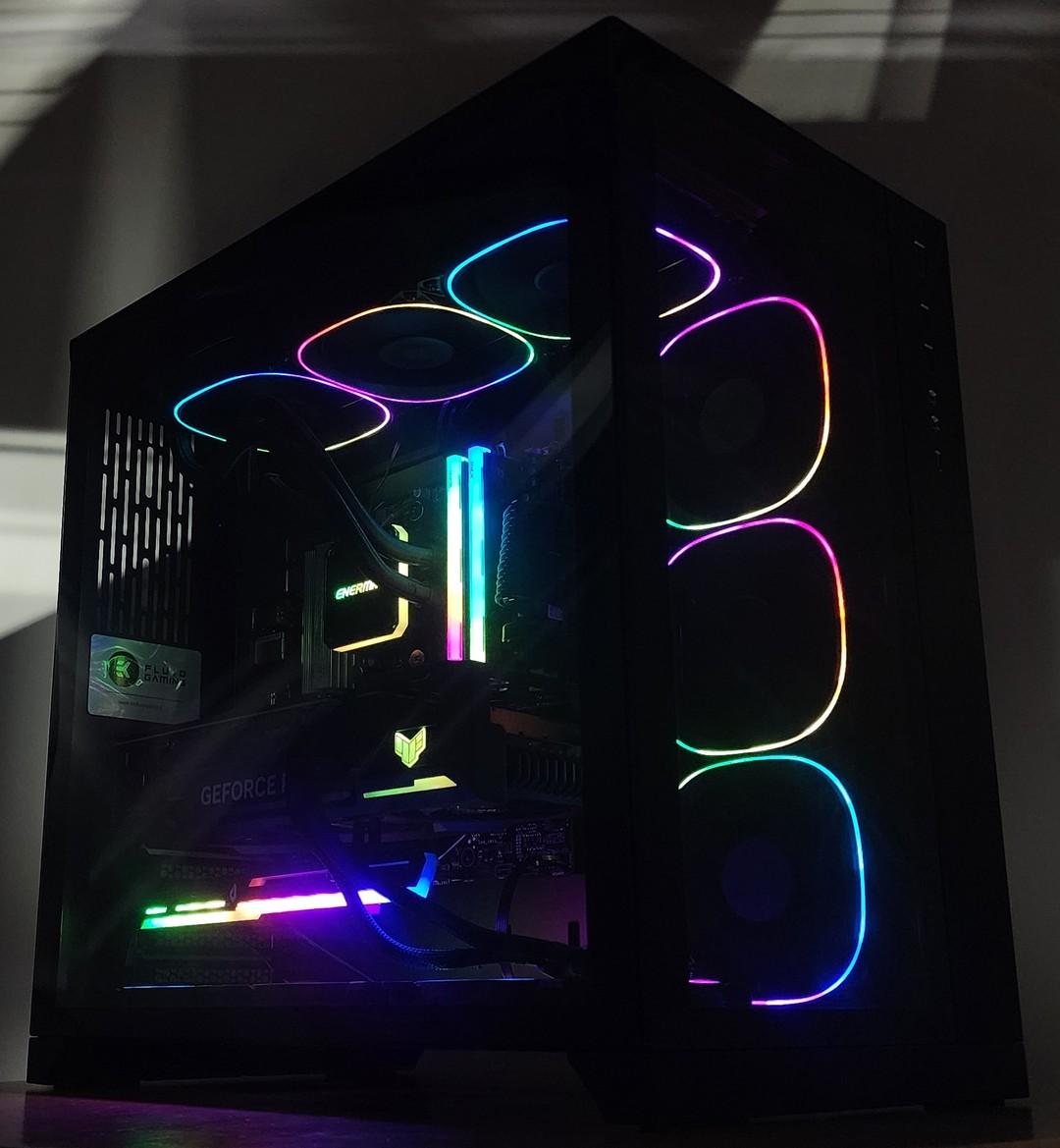 Gaming PC Ryzen 7 7800X3D 32GB RAM 1TB SSD RTX 4070 Ti SUPER 16GB Windows 11 Computer