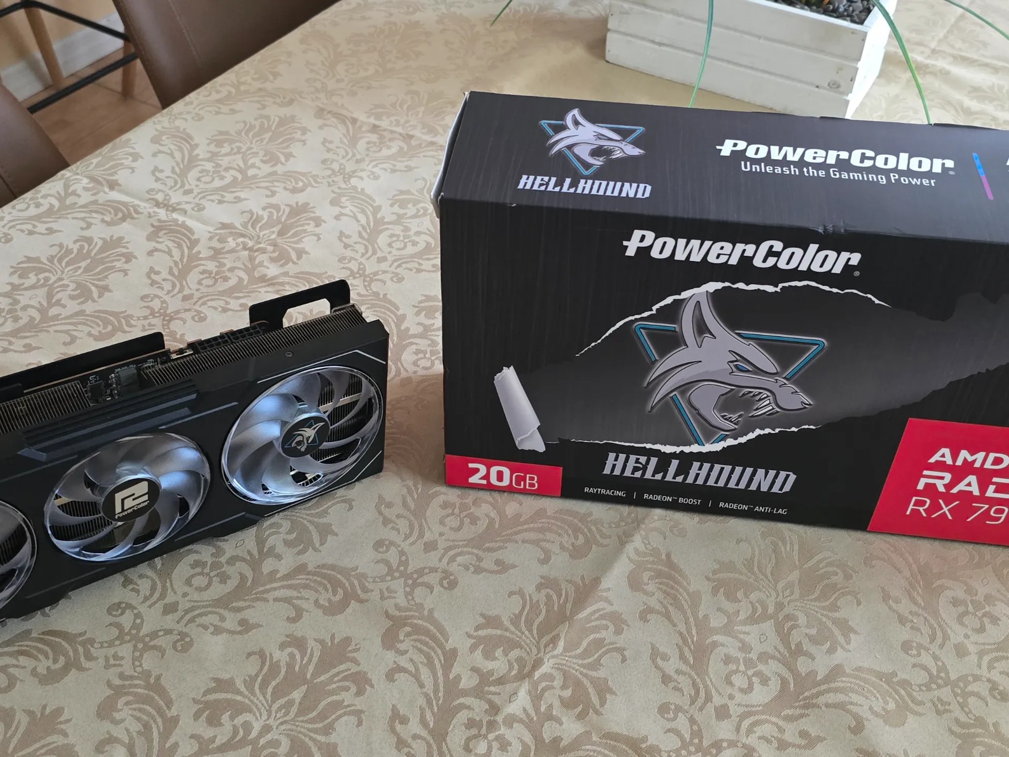 POWERCOLOR HELLHOUND RX 7900 XT