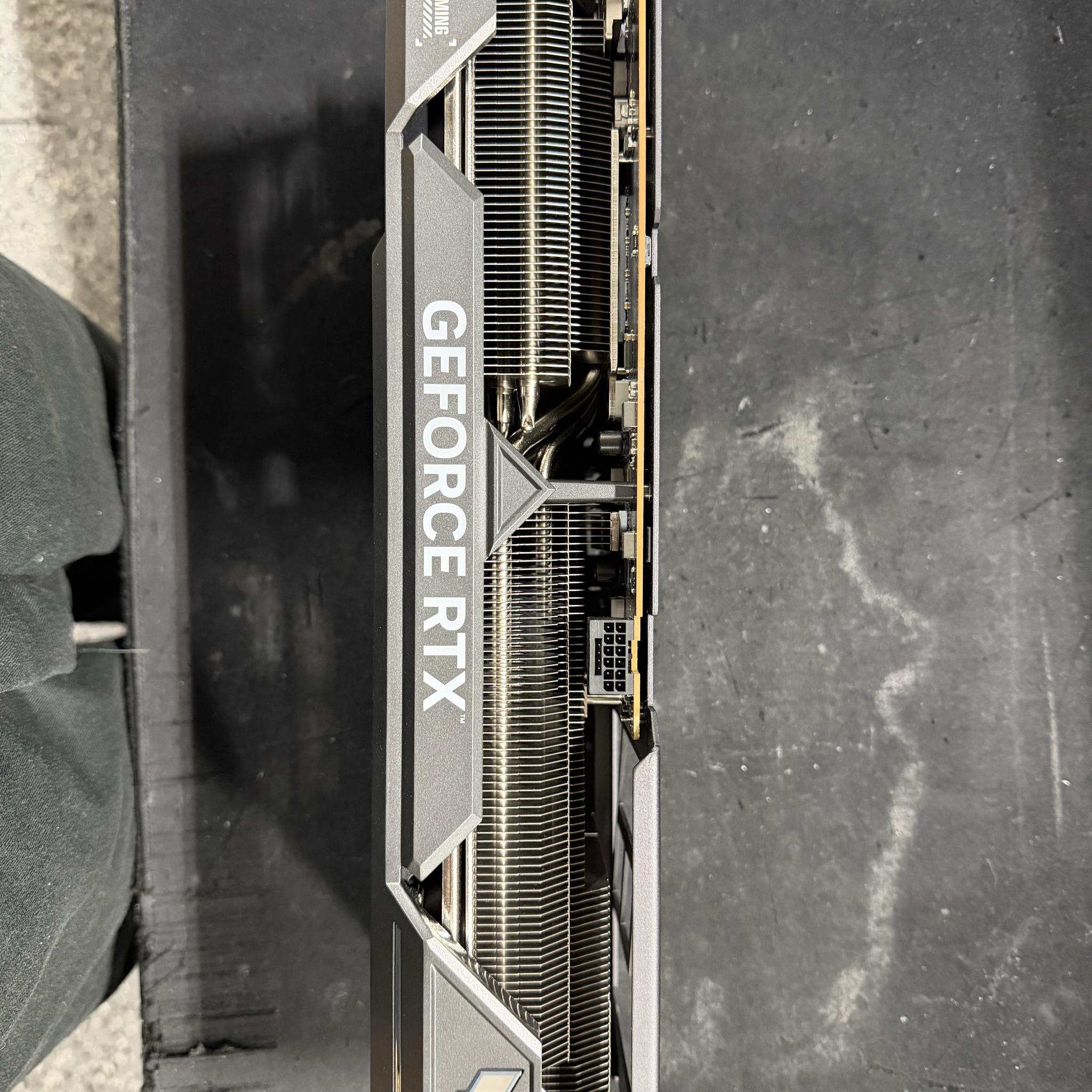 ASUS TUF Gaming GeForce RTX 4080 SUPER