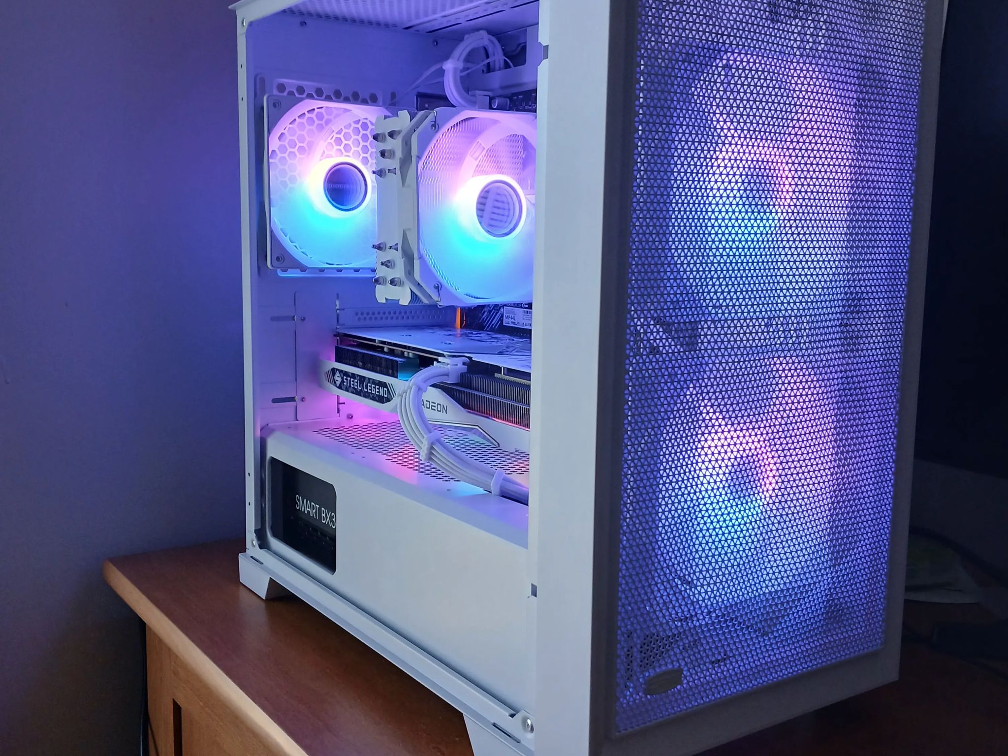 Clean White Gaming PC | RX 7600 8GB | Ryzen 5 5600 | 16GB RAM