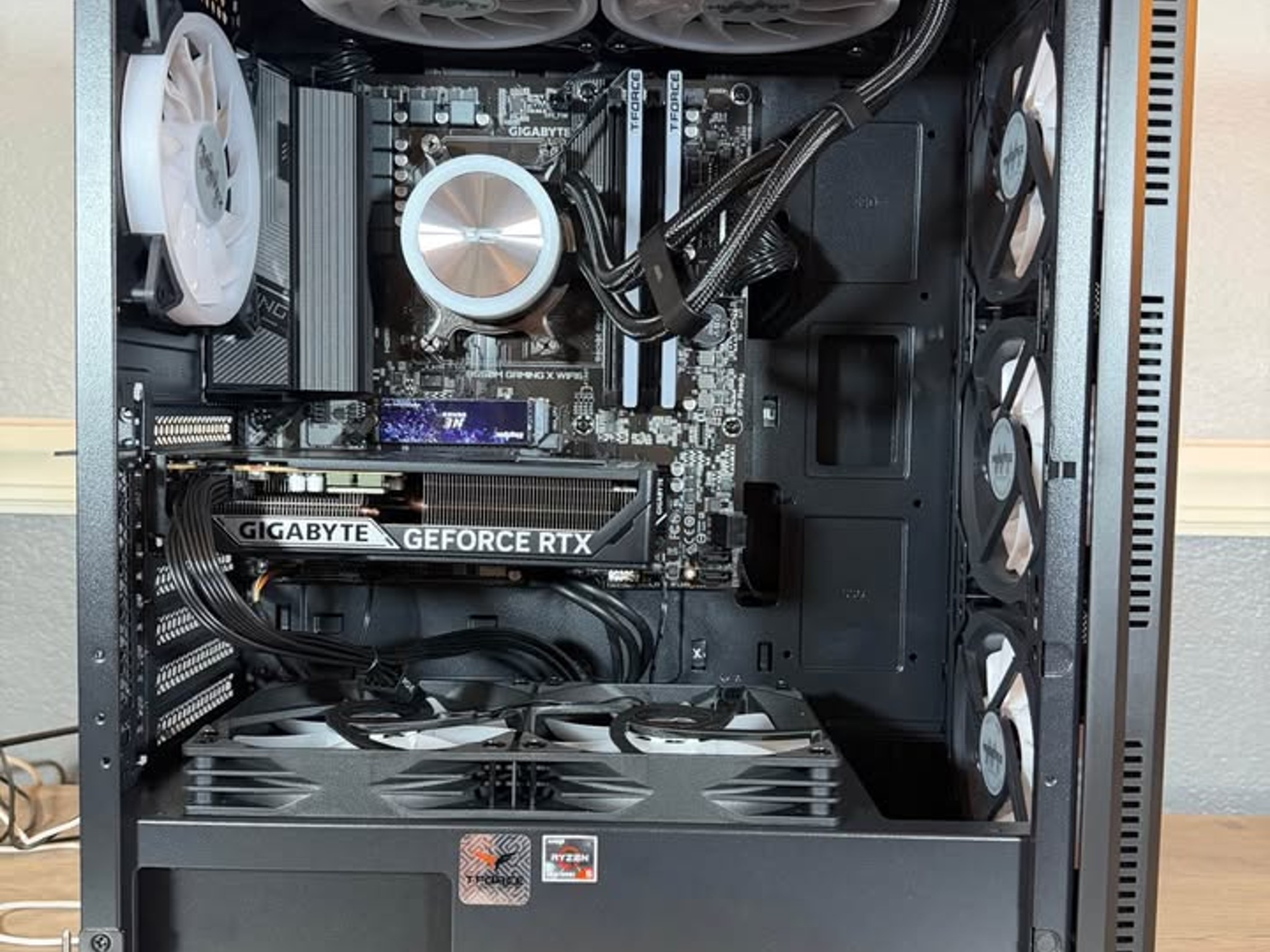 Awesome Black Custom 1080p Ultra Gaming PC: RTX 5060, 1Tb NVMe, 16GB DDR4, AIO, 8 Case Fans