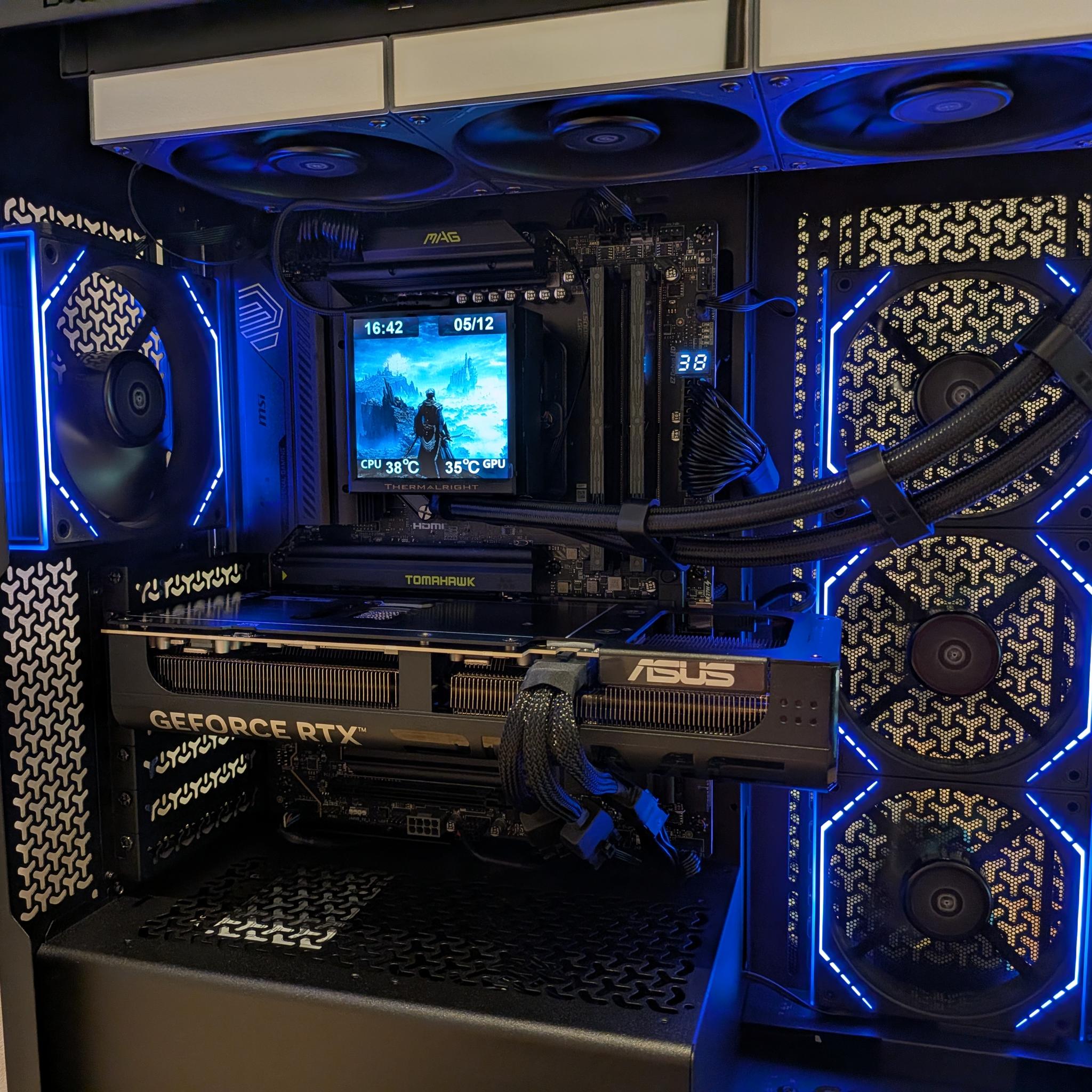 4K Elden Lord - RTX 5070 Ti, Ryzen 7 7800X3D, 32 GB DDR5 RAM, 2 TB Gen 4 NVME, Liquid Cooled, RGB