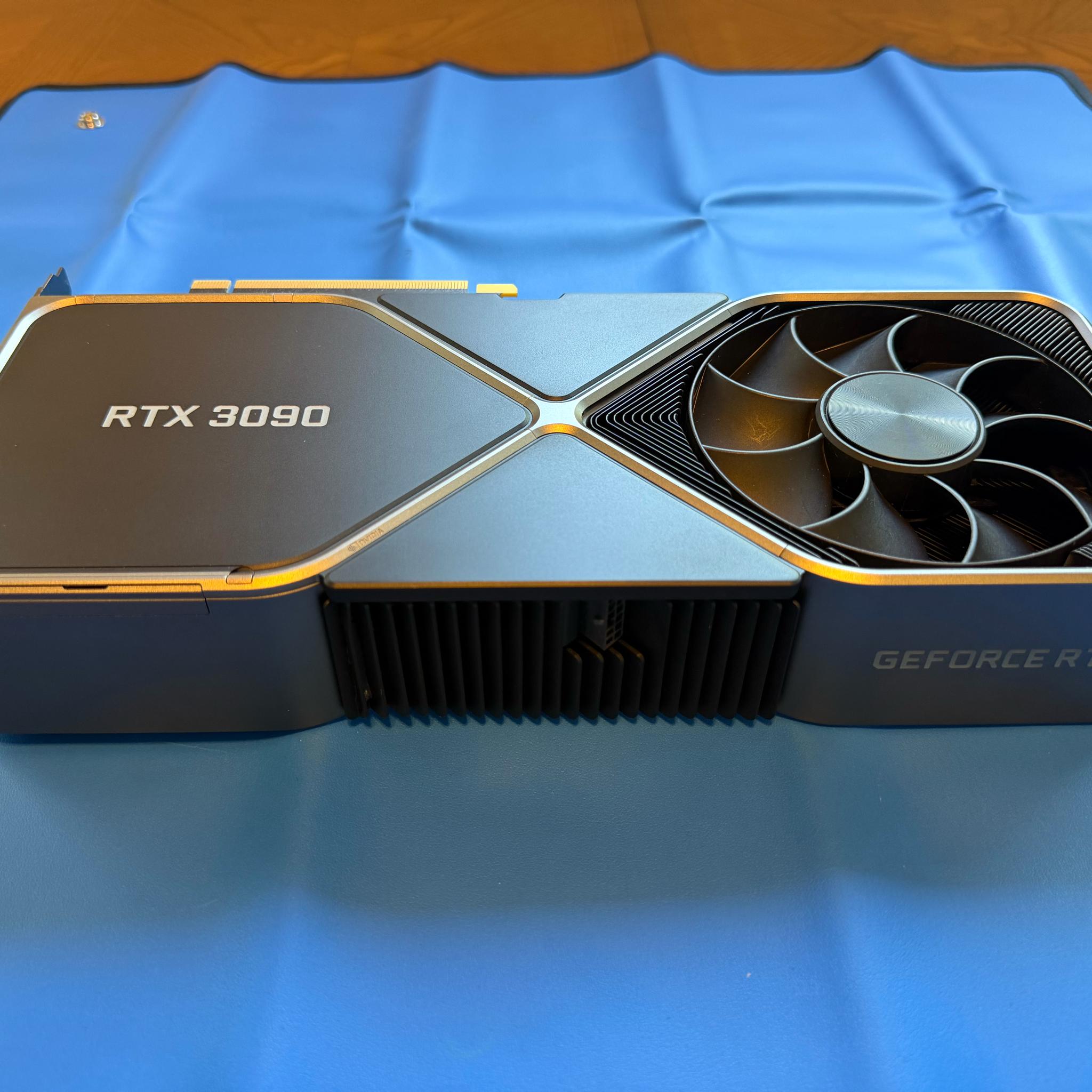 NVIDIA GeForce RTX 3090 Founders Edition – Excellent Condition – Original Owner