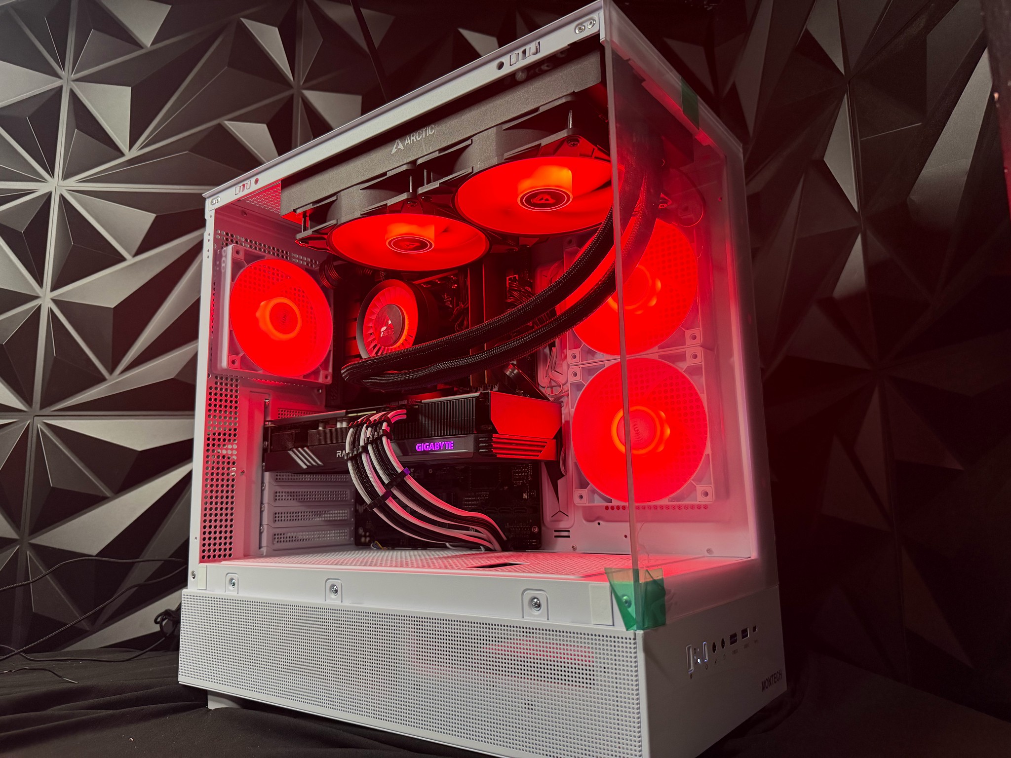 ⚪⚫🔥 YIN YANG BANG 9676 🔥⚫⚪ Ryzen 5 9600X| RX 7600XT 16 GB | 1.5 TB NVMe| 16 GB DDR5| 650W PSU
