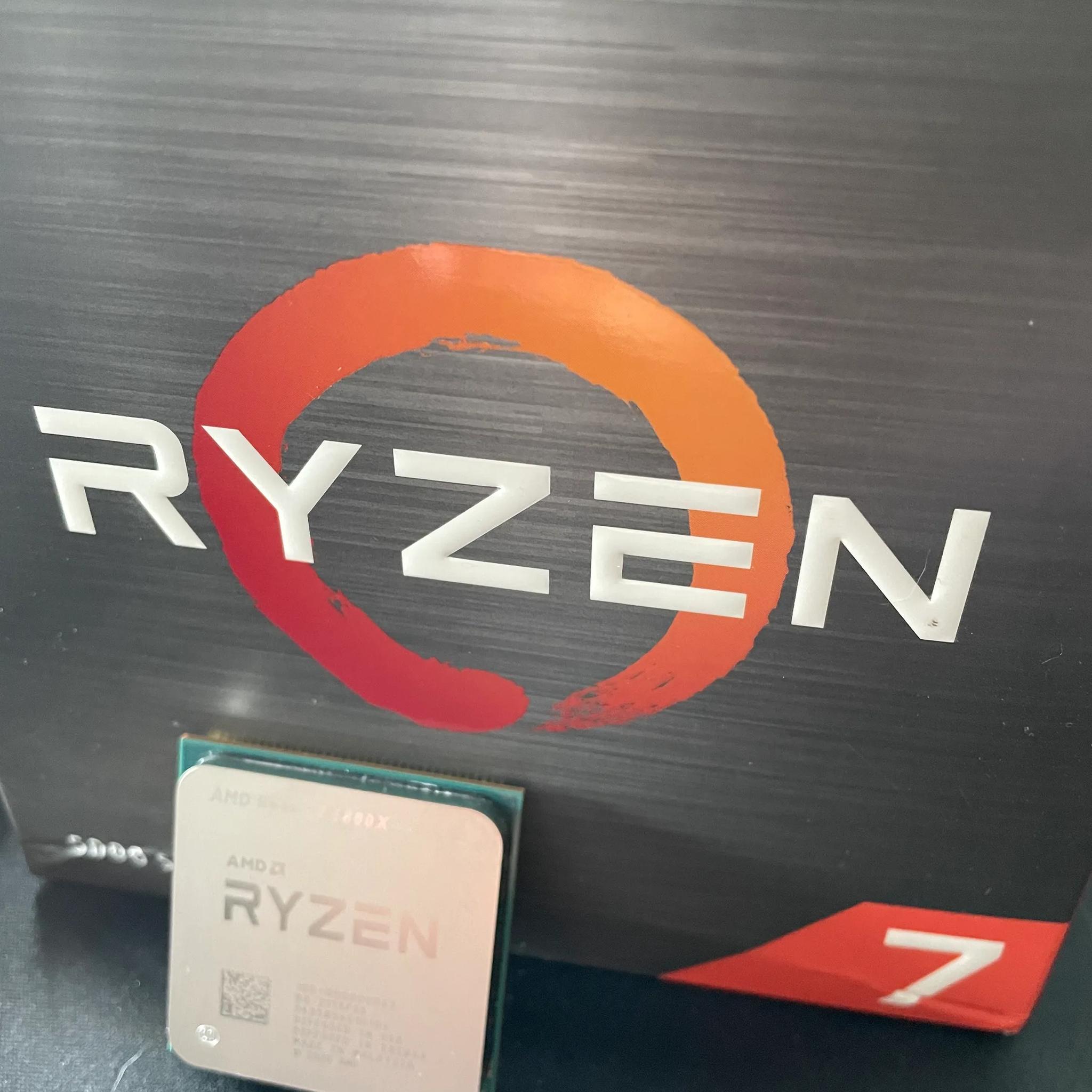 AMD Ryzen 7 5800X 3.8 Ghz 8-Core Processor (CPU) - Very good condition 