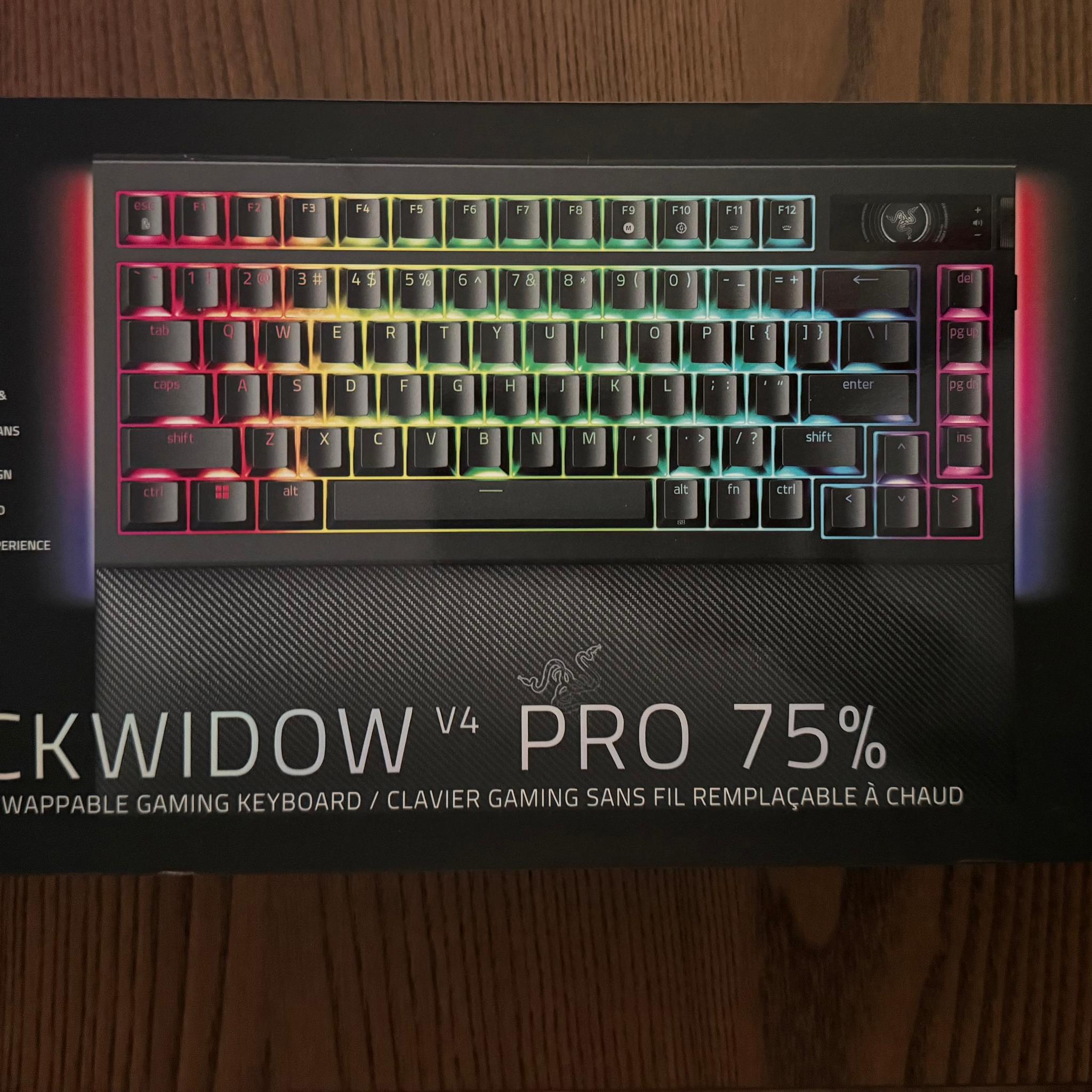 Razer Blackwidow v4 Pro 75% OLED