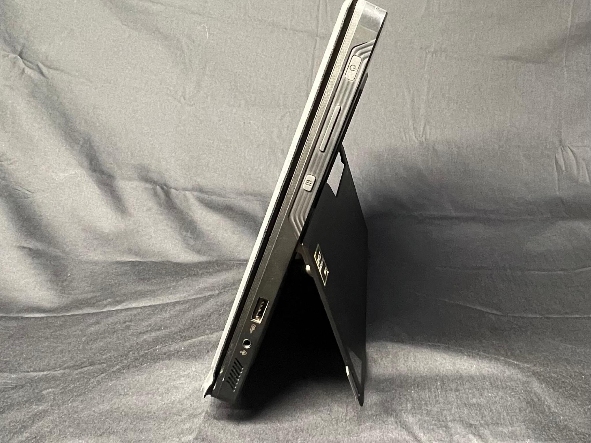 ASUS ROG Flow Z13 (GZ302EA-XS98) 2-in-1 gaming laptop/tablet
