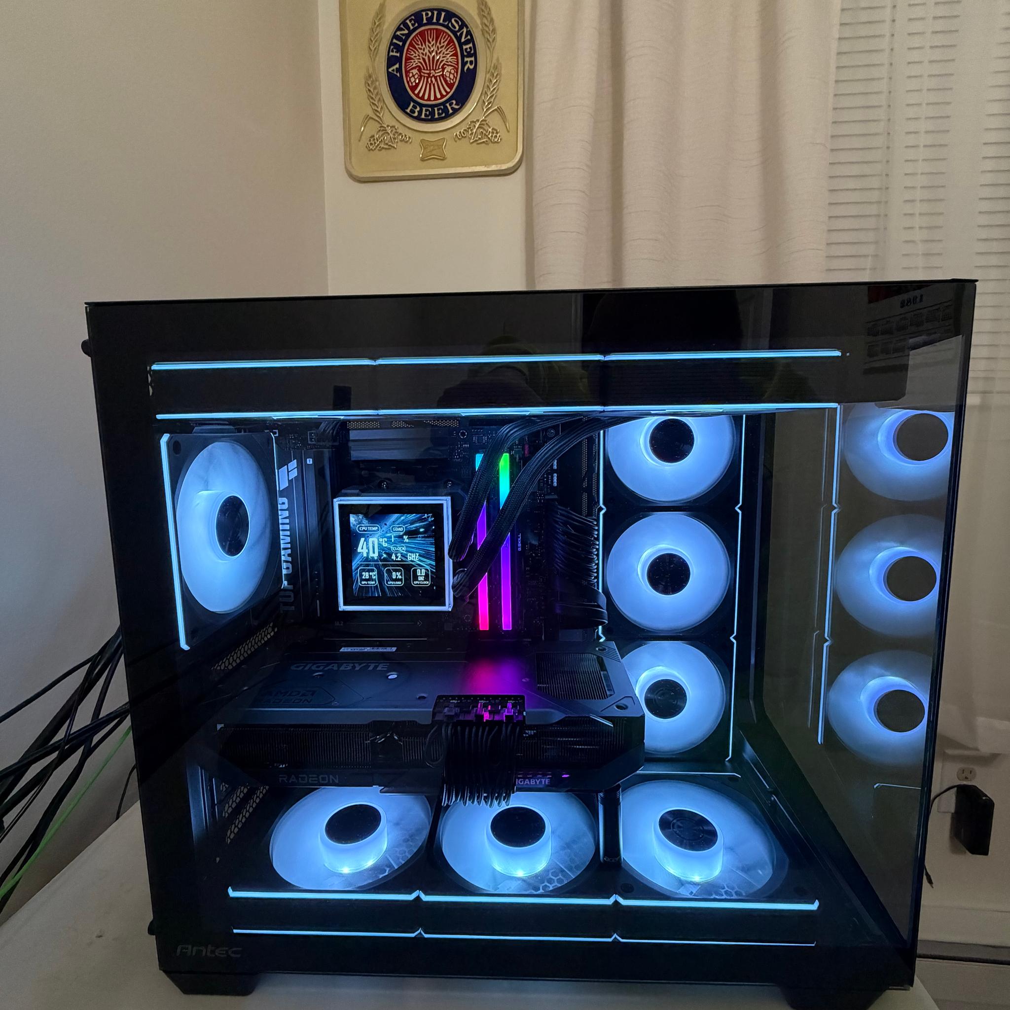 9070 XT Custom Gaming PC - Ryzen 7 7800X3D, 32GB RAM