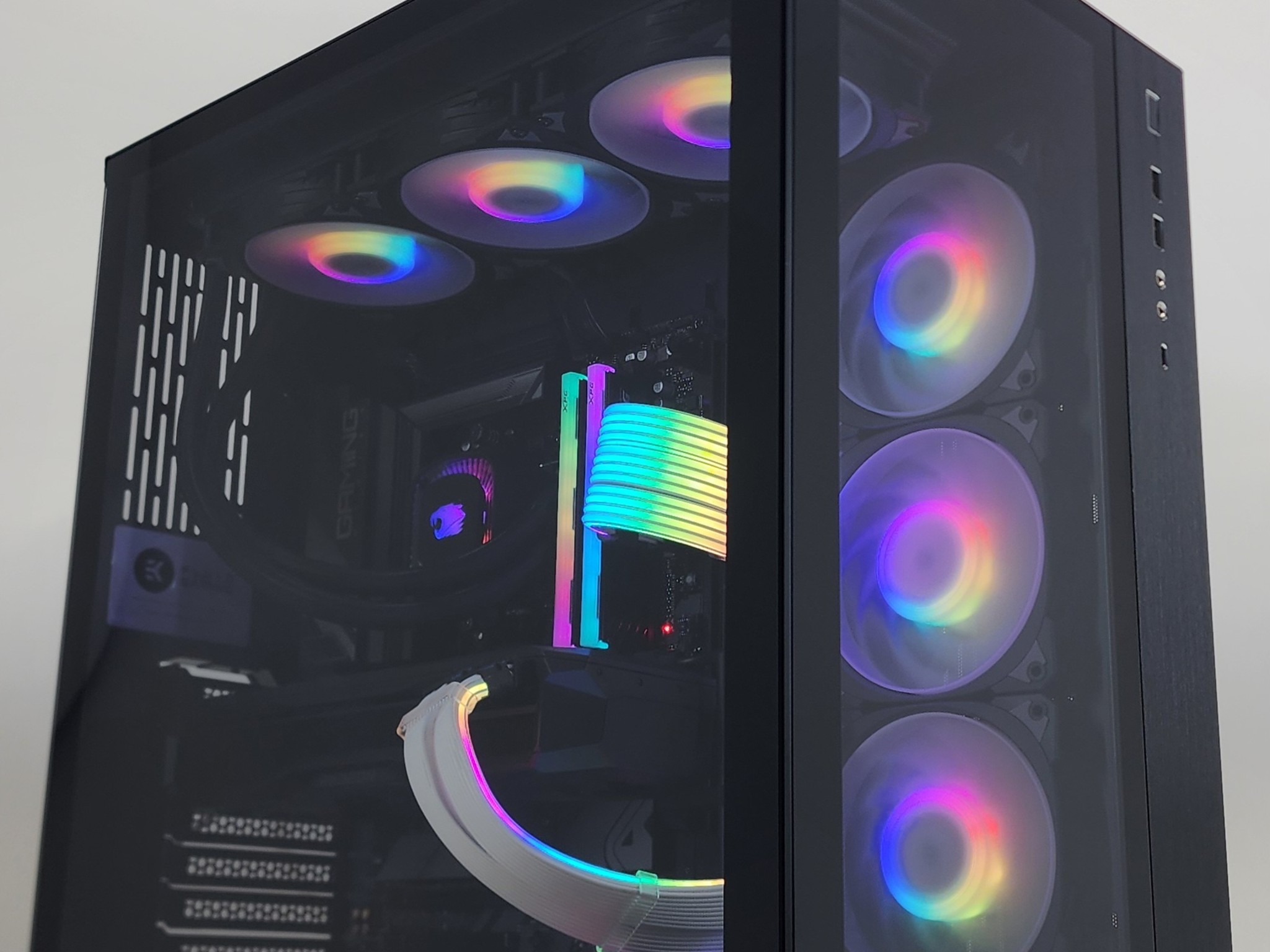 Gaming PC Ryzen 7 9700X 32GB RAM 1TB SSD RX 7900 XT 20GB Windows 11 Computer