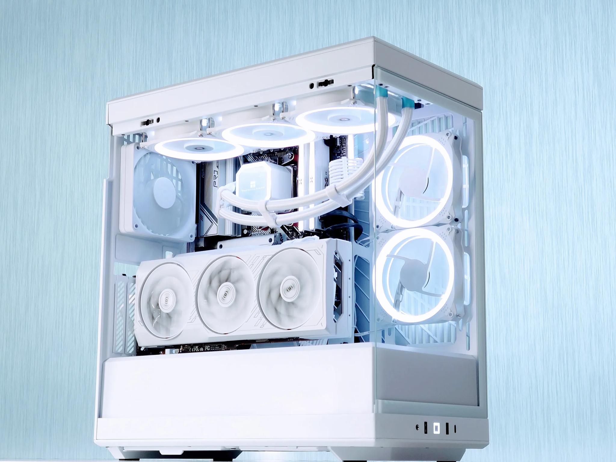 🏞️🤍☁️Liquid Cooled Gaming PC❄️AMD RX 7900 GRE 16GB❄️AMD Ryzen 7 8700F❄️32GB DDR5❄️1TB SSD