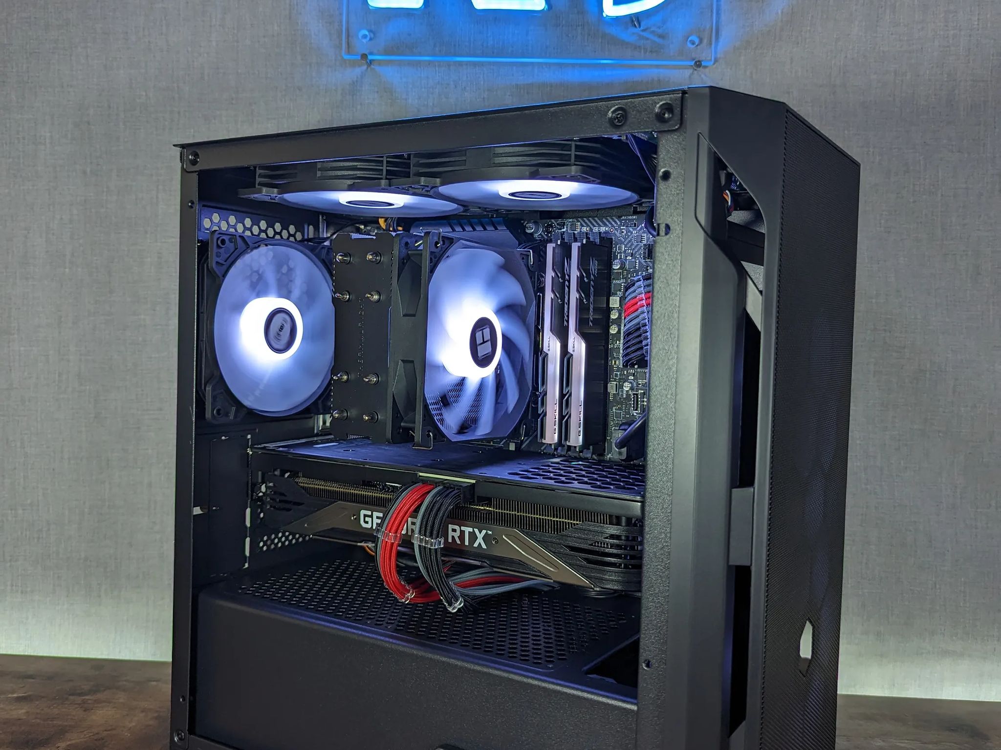 RTX 3070 // i5 12400 // 16GB 3600mhz RAM // 1TB Gen4 NVMe