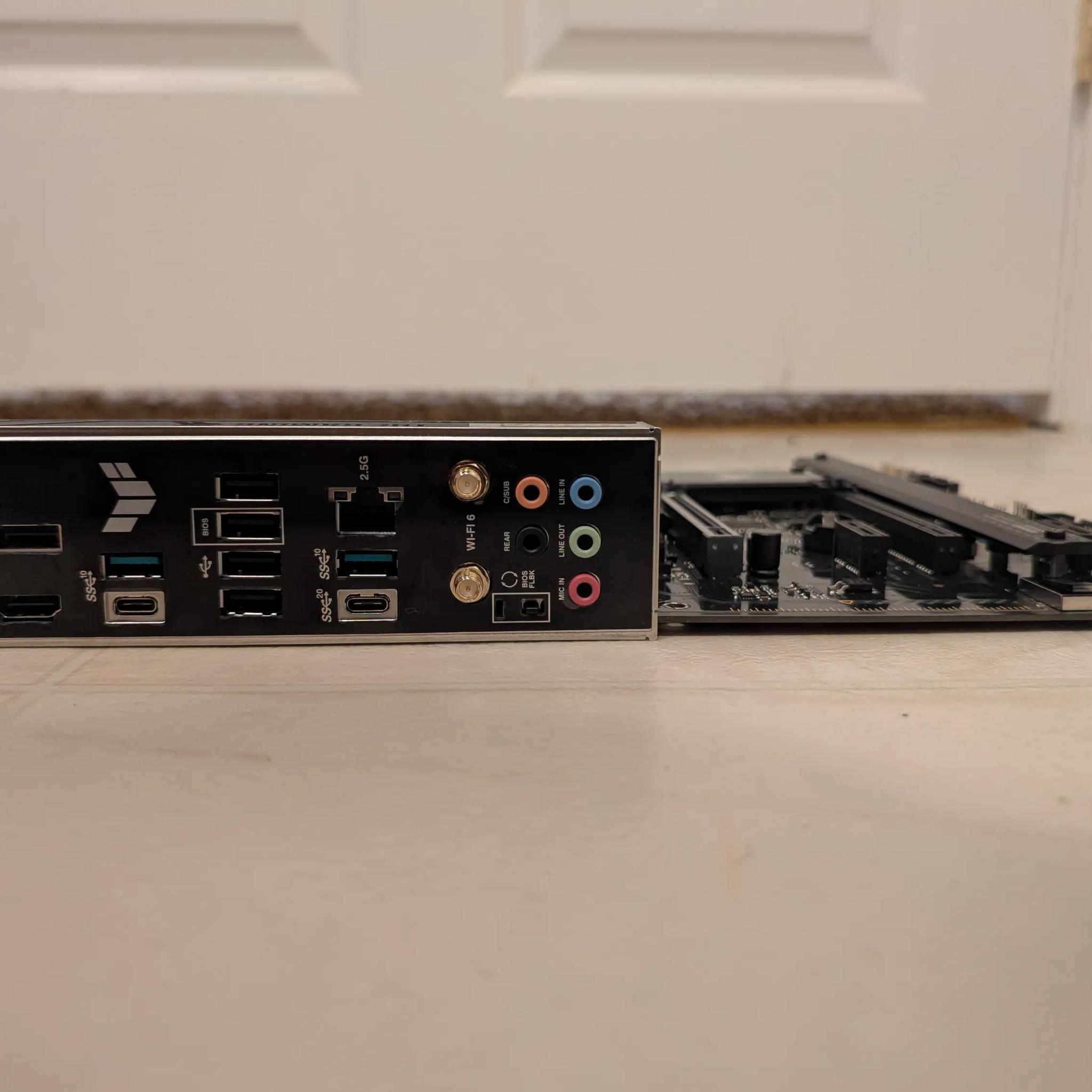 ASUS TUF GAMING B650-PLUS WIFI AM5, ATX motherboard, PCIe® 5.0 M.2 , DDR5